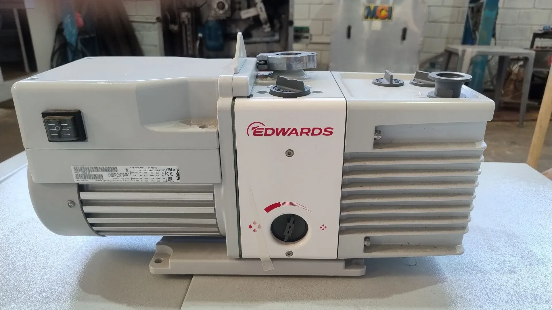 liofilizador-bancadahorizont-solab-com-bomba-alto-vacuo-edwards