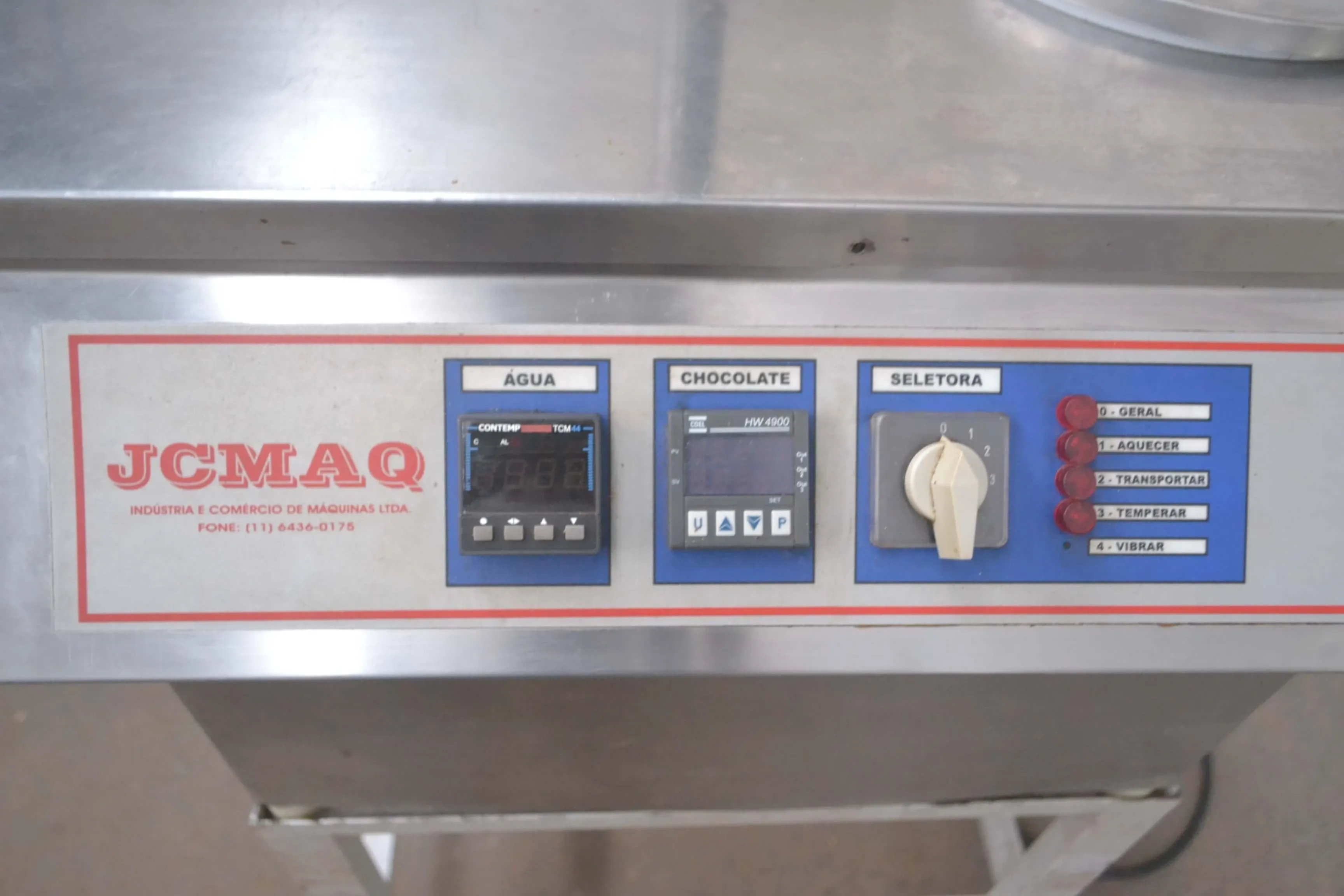 temperadeira-de-chocolates-capacidade-30-kg-hora-marca-jcmaq