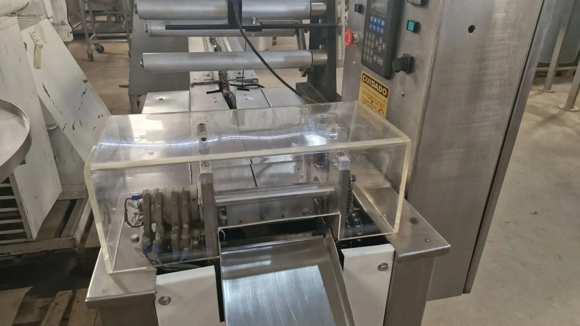 embalad-flow-pack-marca-r-camargo-modelo-mega-pack-II