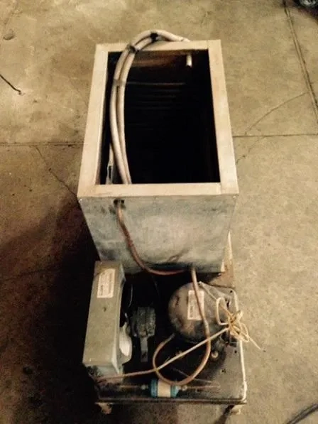 mesa-com-sistema-de-resfriamento