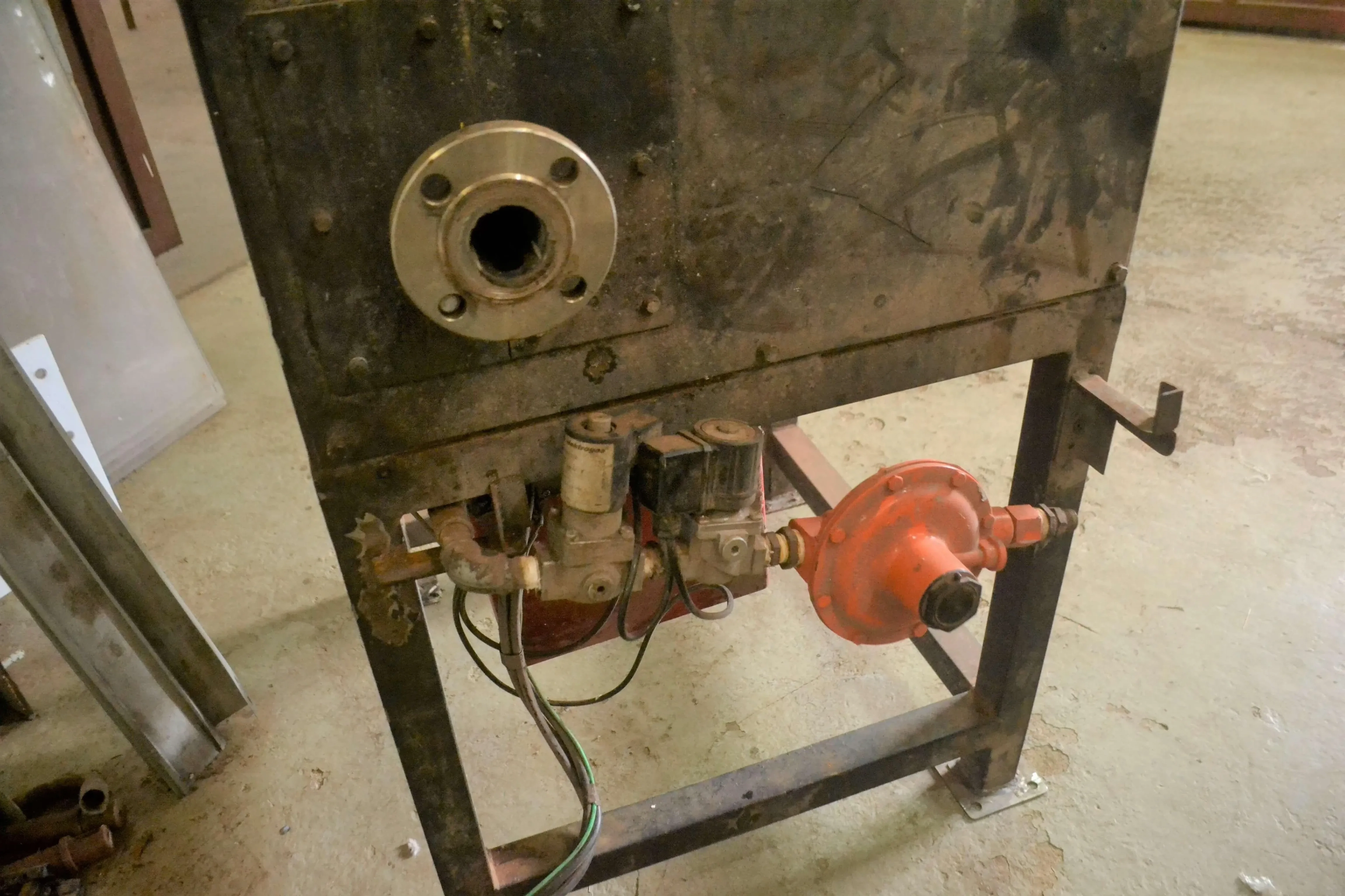 fritador-continuo-capacidade-300-kg-hora-marca-mci