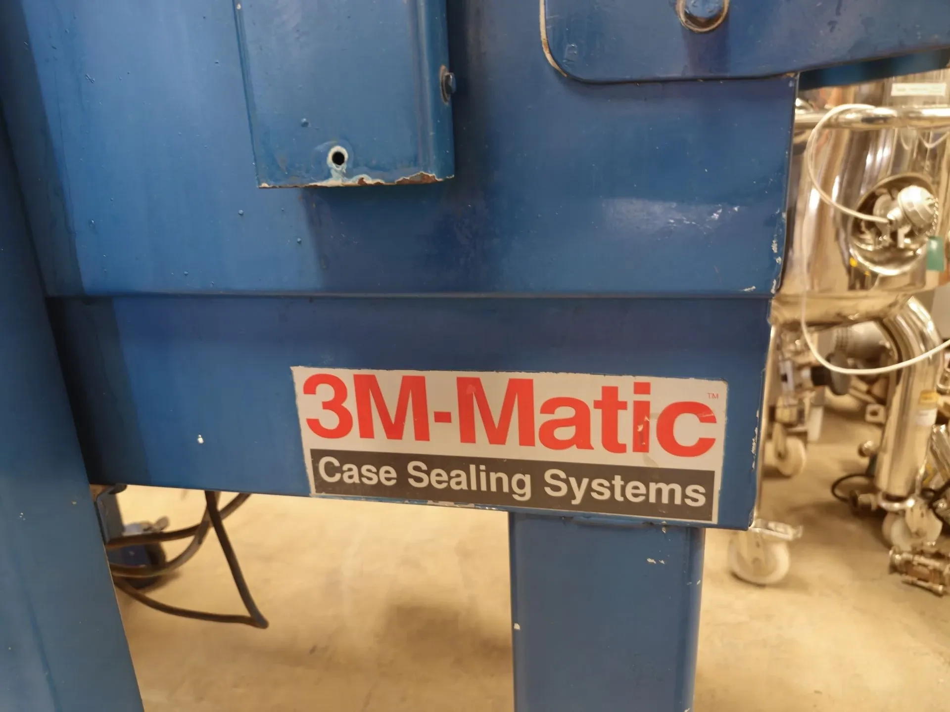 fechadora-seladora-de-caixa-de-papelao-marca-3m-matic-modelo-matic-700a-i