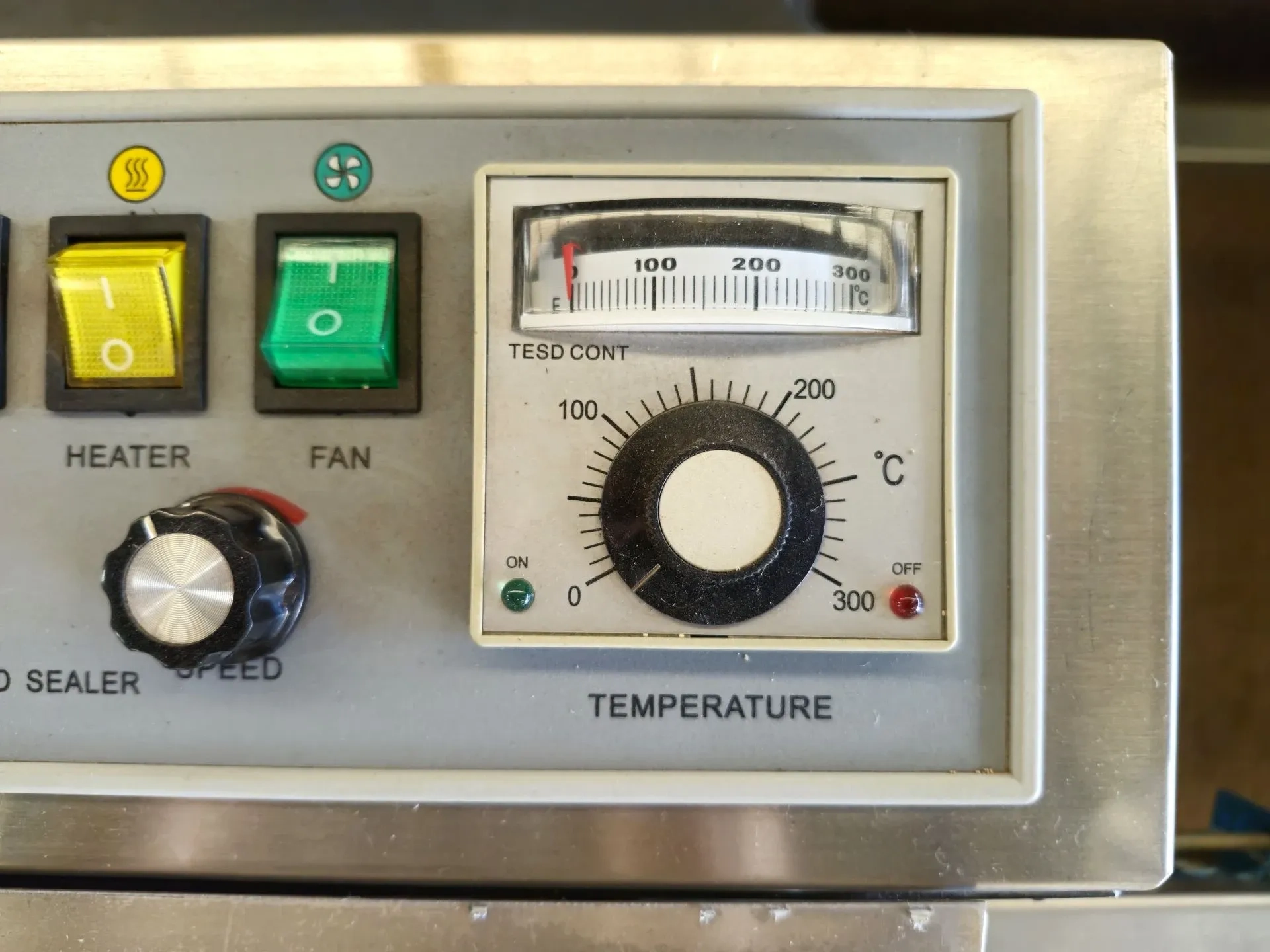 seladora-bancada-horizont-autom-inox