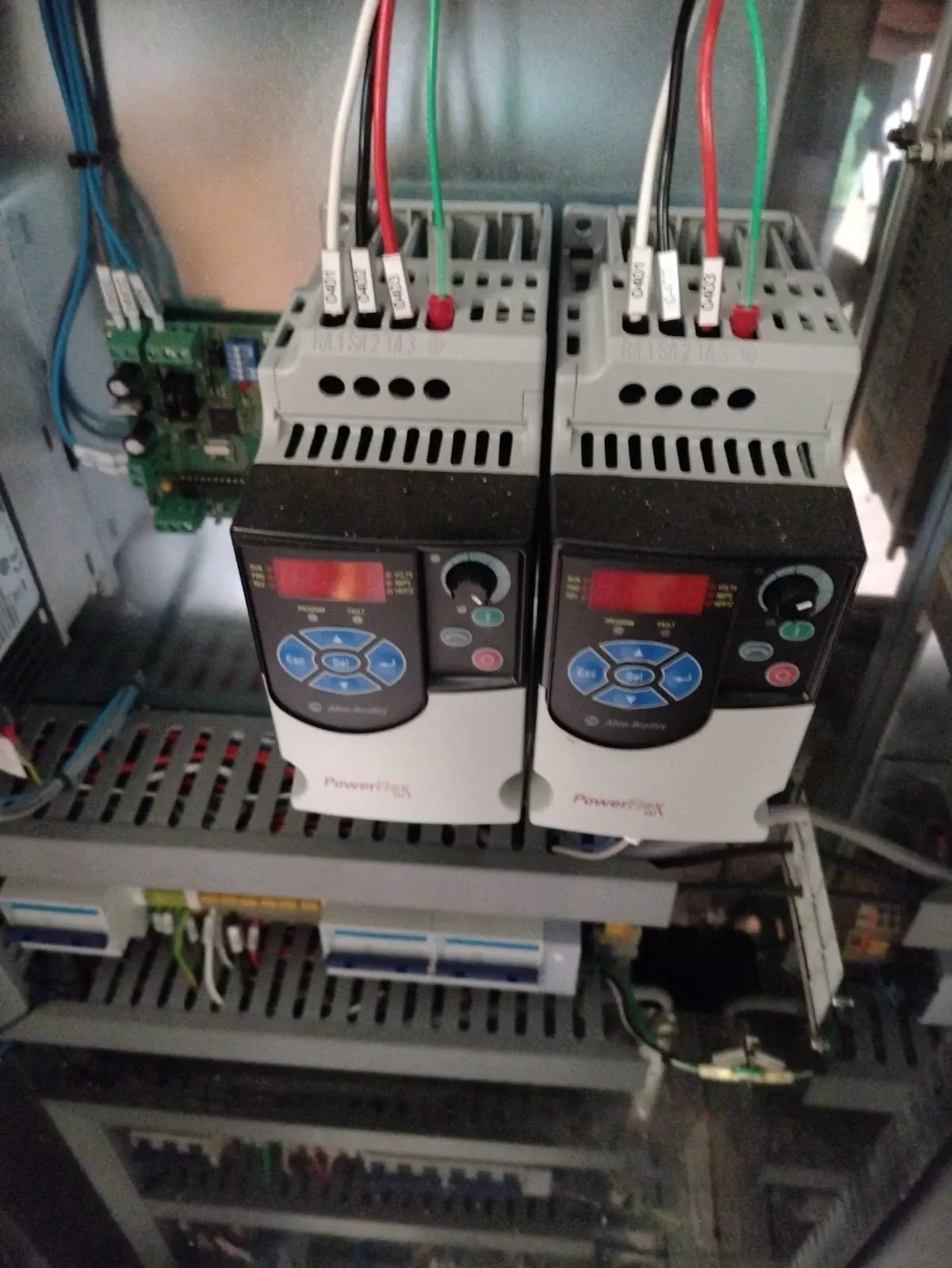 embalad-balanca-multi-cab-golpack