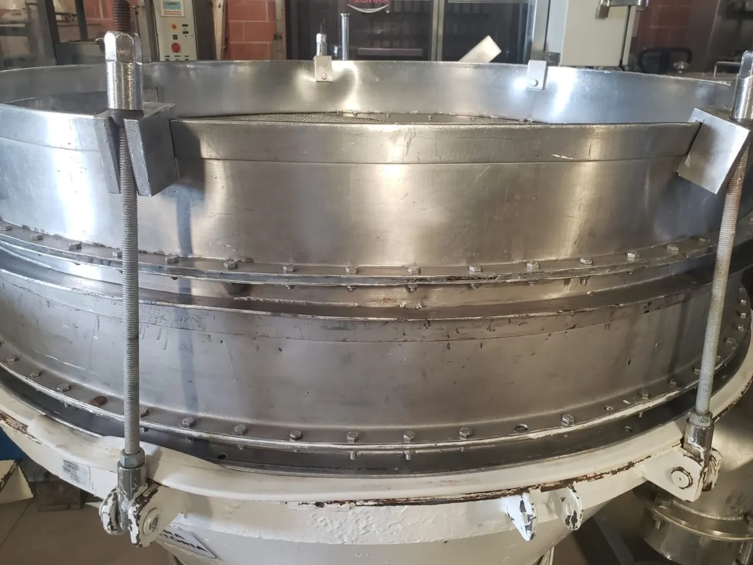 peneira-vibratoria-rotativa-circular-em-aco-inox-marca-mvl