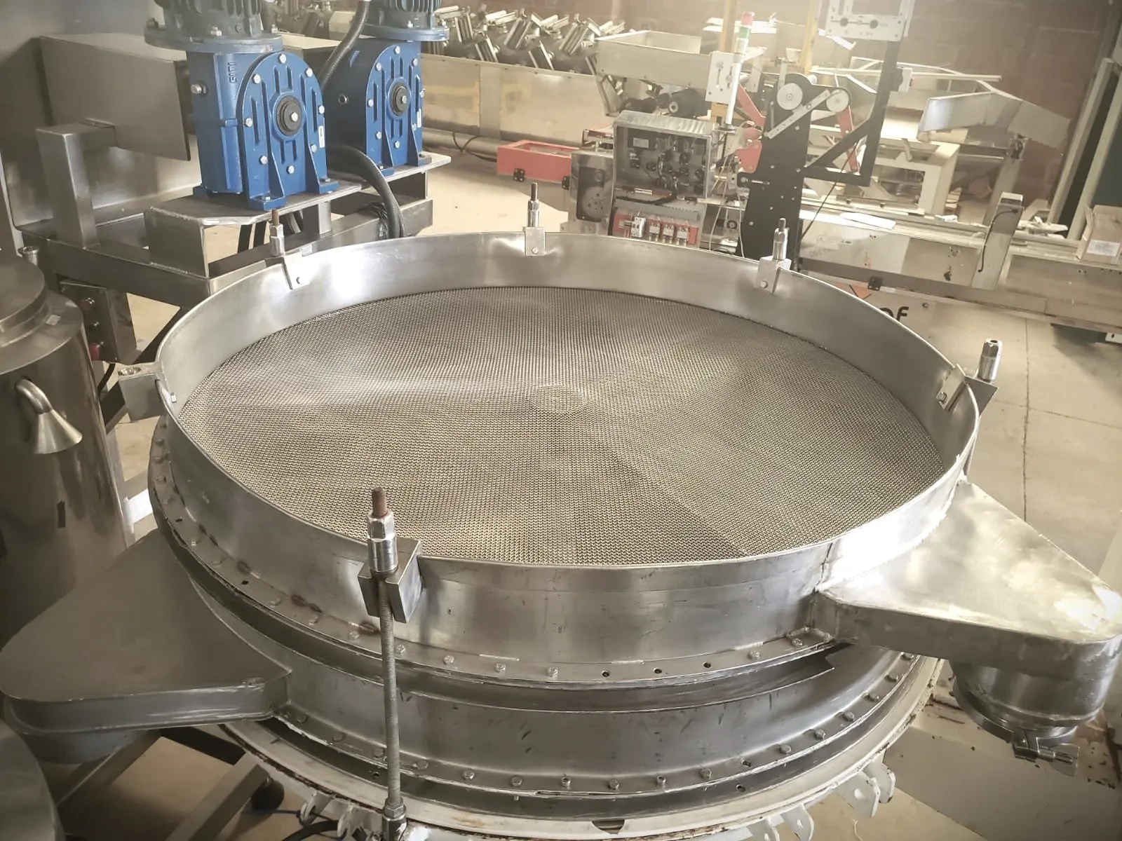 peneira-vibratoria-rotativa-circular-em-aco-inox-marca-mvl