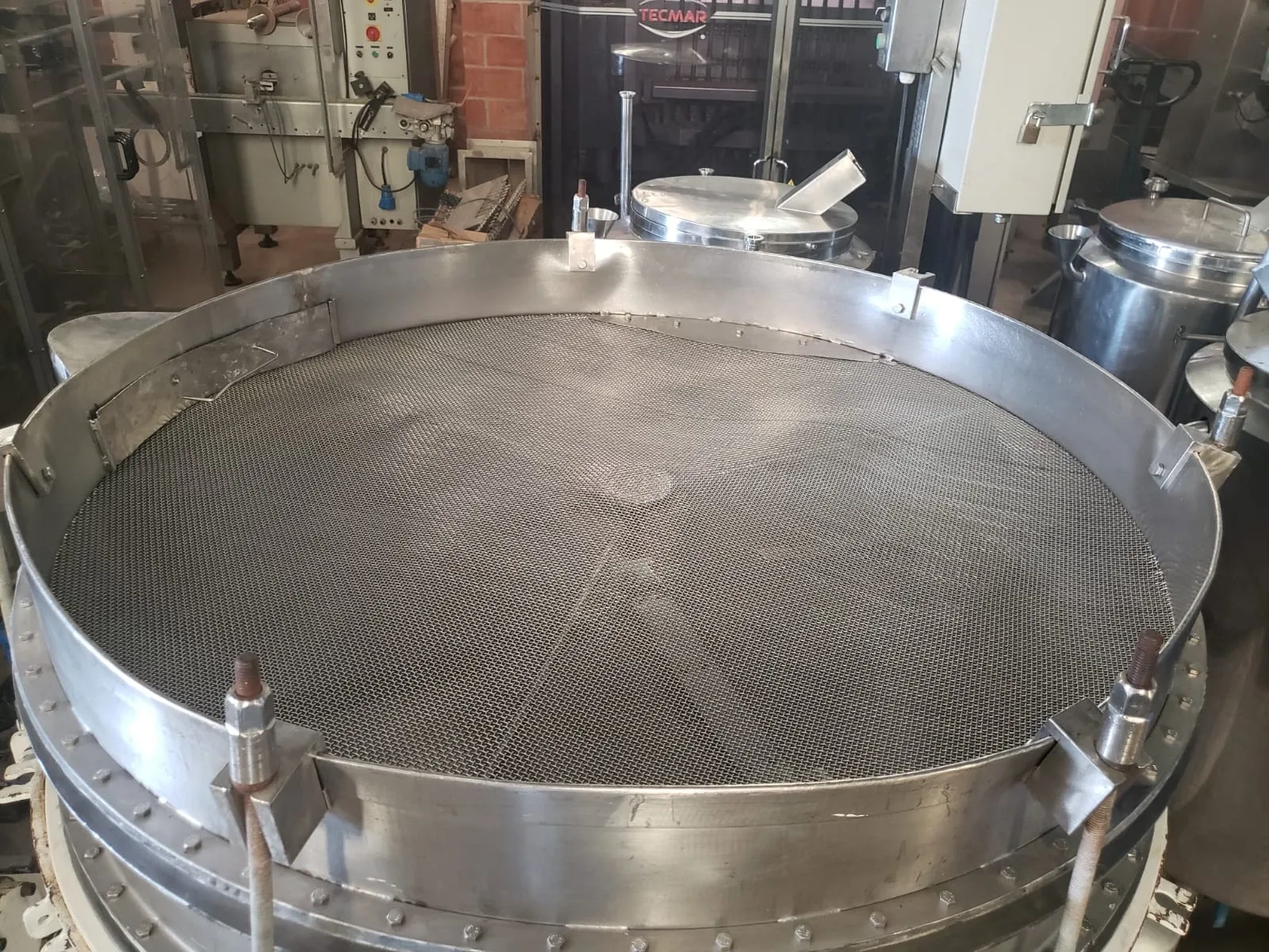 peneira-vibratoria-rotativa-circular-em-aco-inox-marca-mvl