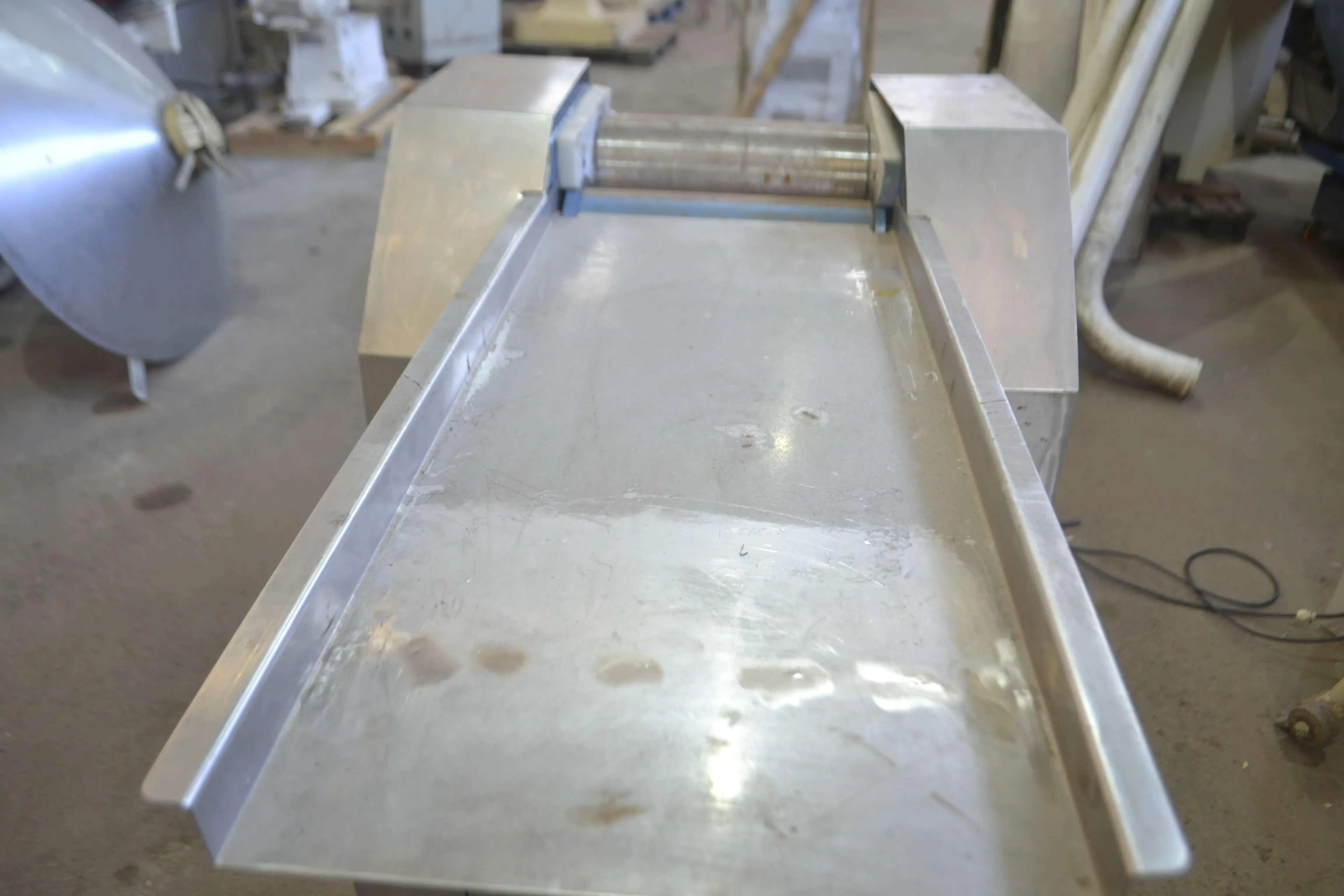 moldadora-e-cortadora-de-massinha-de-trigo-260-mm