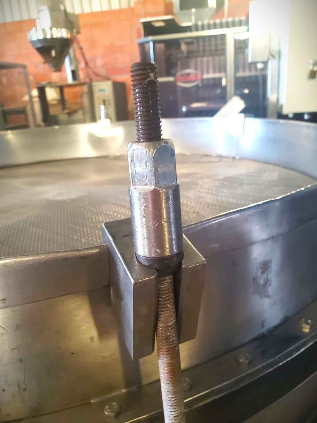 peneira-vibratoria-rotativa-circular-em-aco-inox-marca-mvl