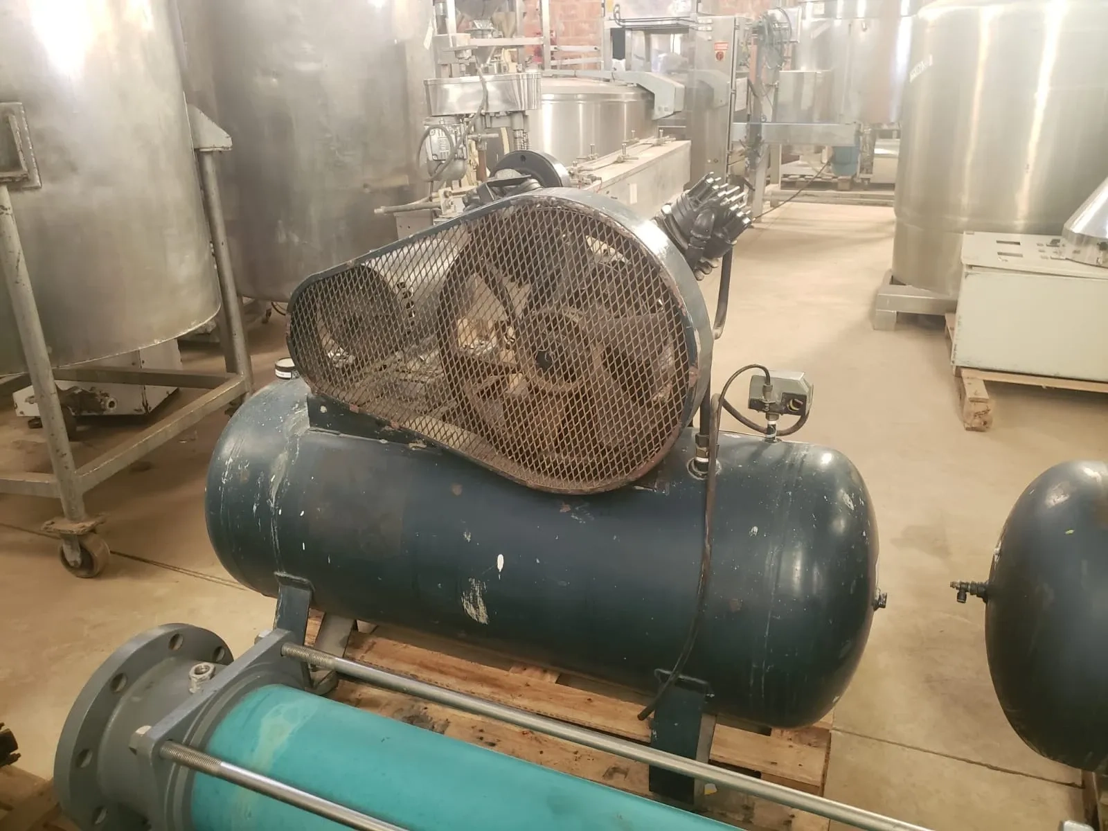 compressor-ar-comp-250-litros-chiaperini-mod-cj20apv