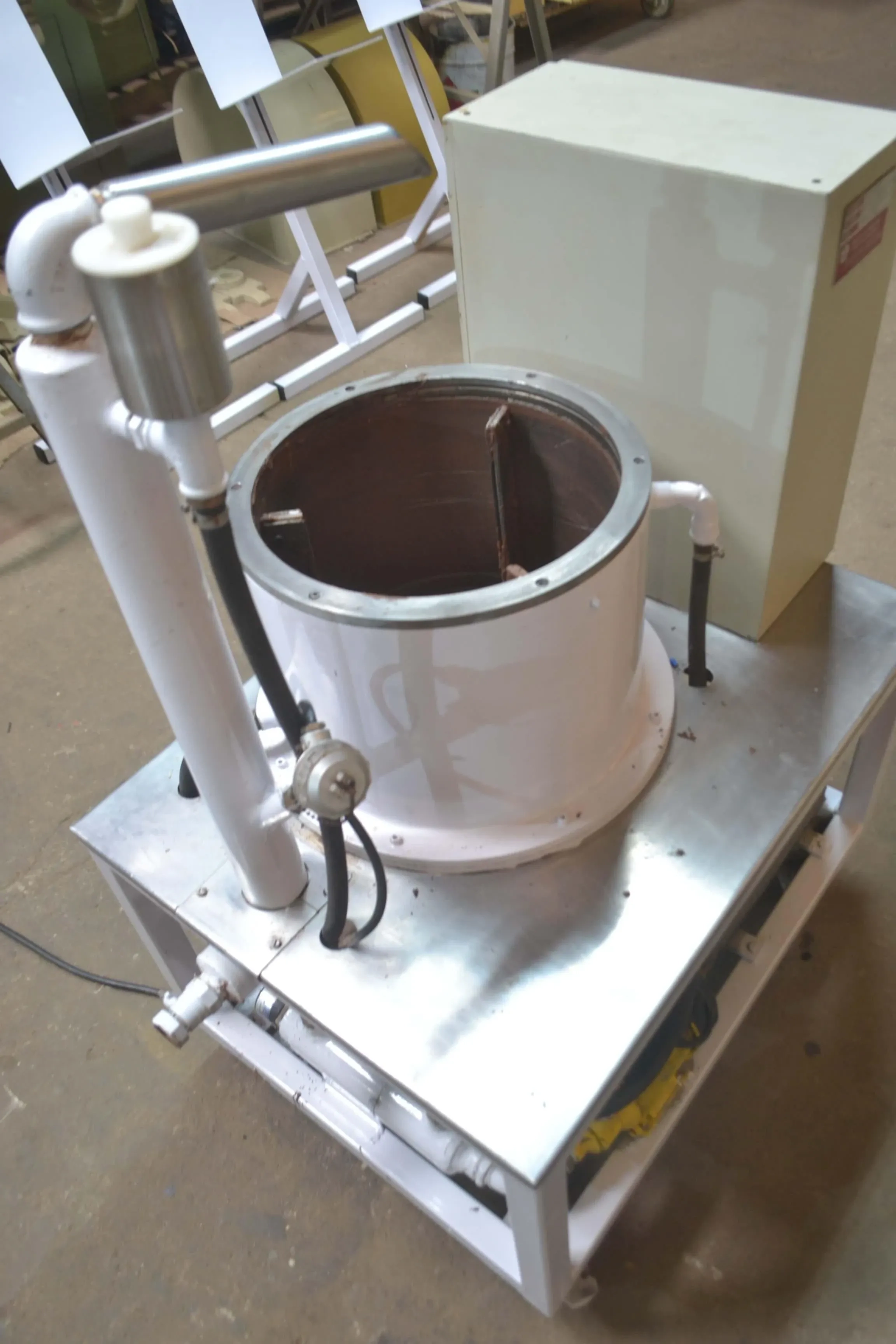 temperadeira-de-chocolates-marca-pirog-capacidade-80-kg-h