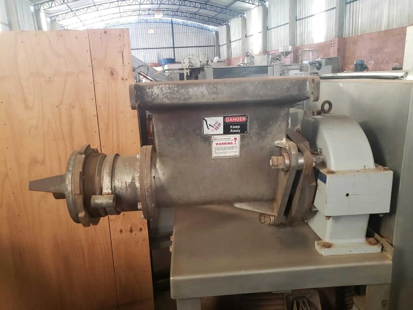 moedor-de-carnes-cap-10-a-15-ton-h-marca-weiler