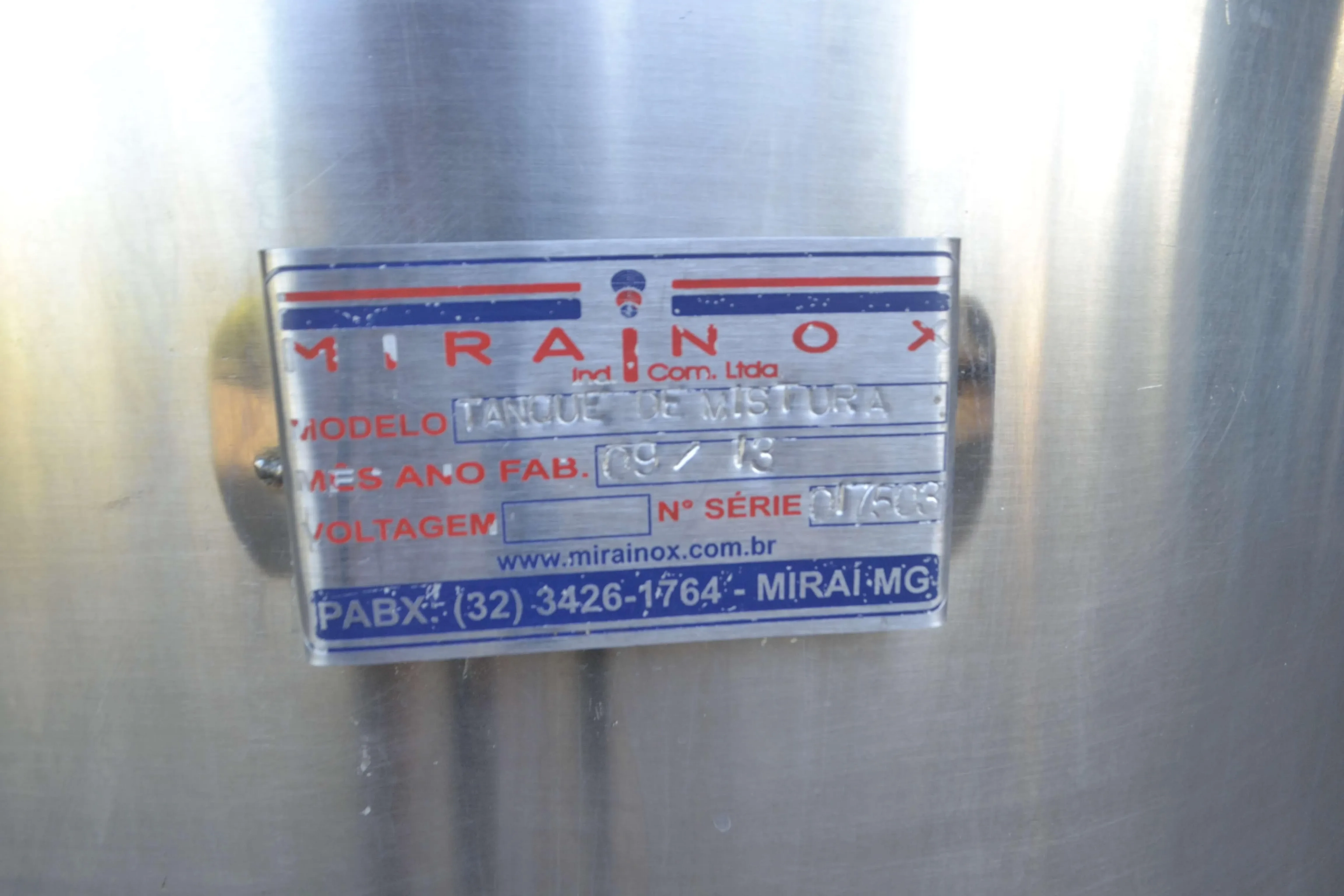 tanque-reservatorio-em-aco-inox-capacidade-240-l