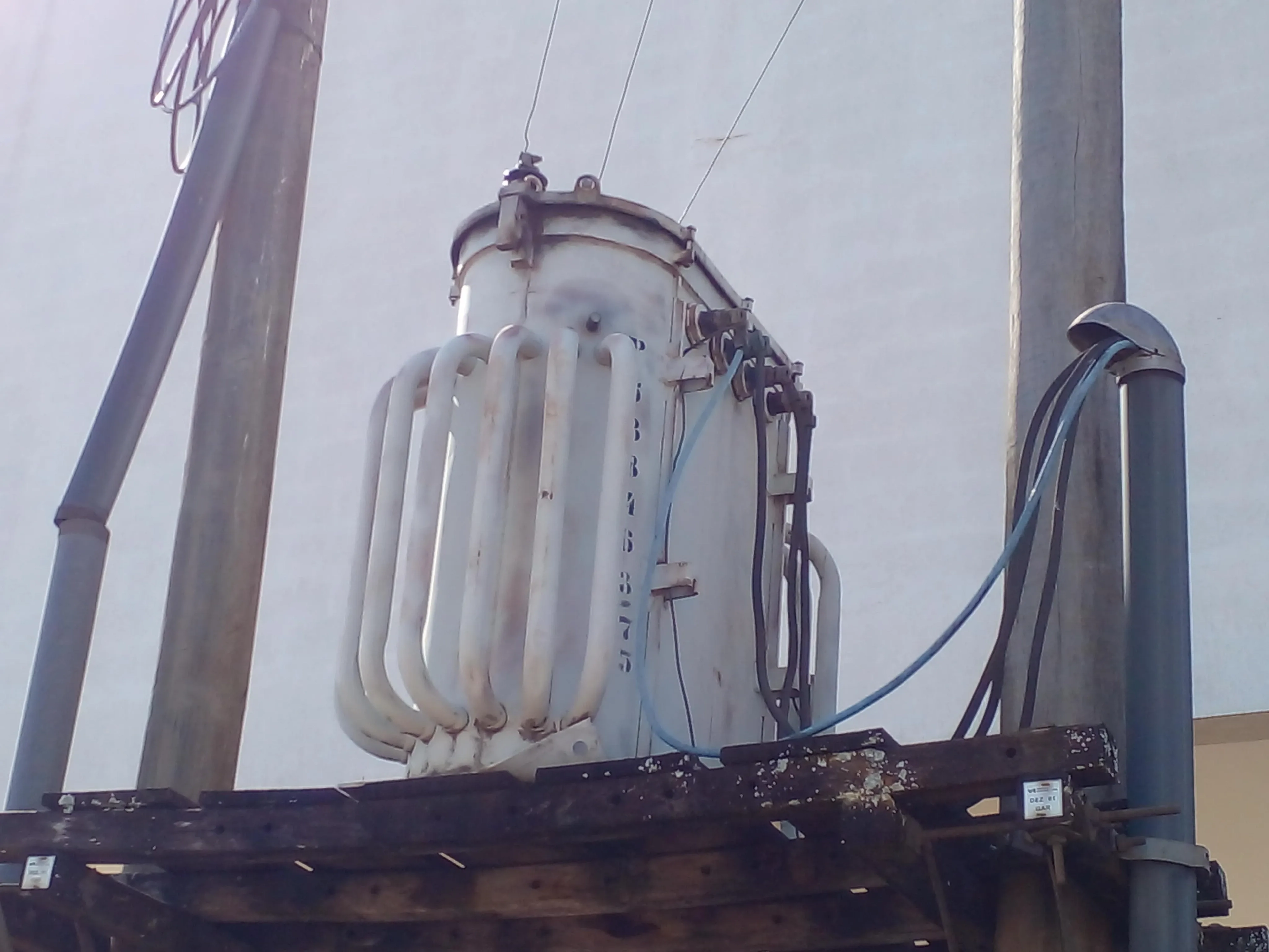 transformador-alta-tensao-trifasico-75-kva