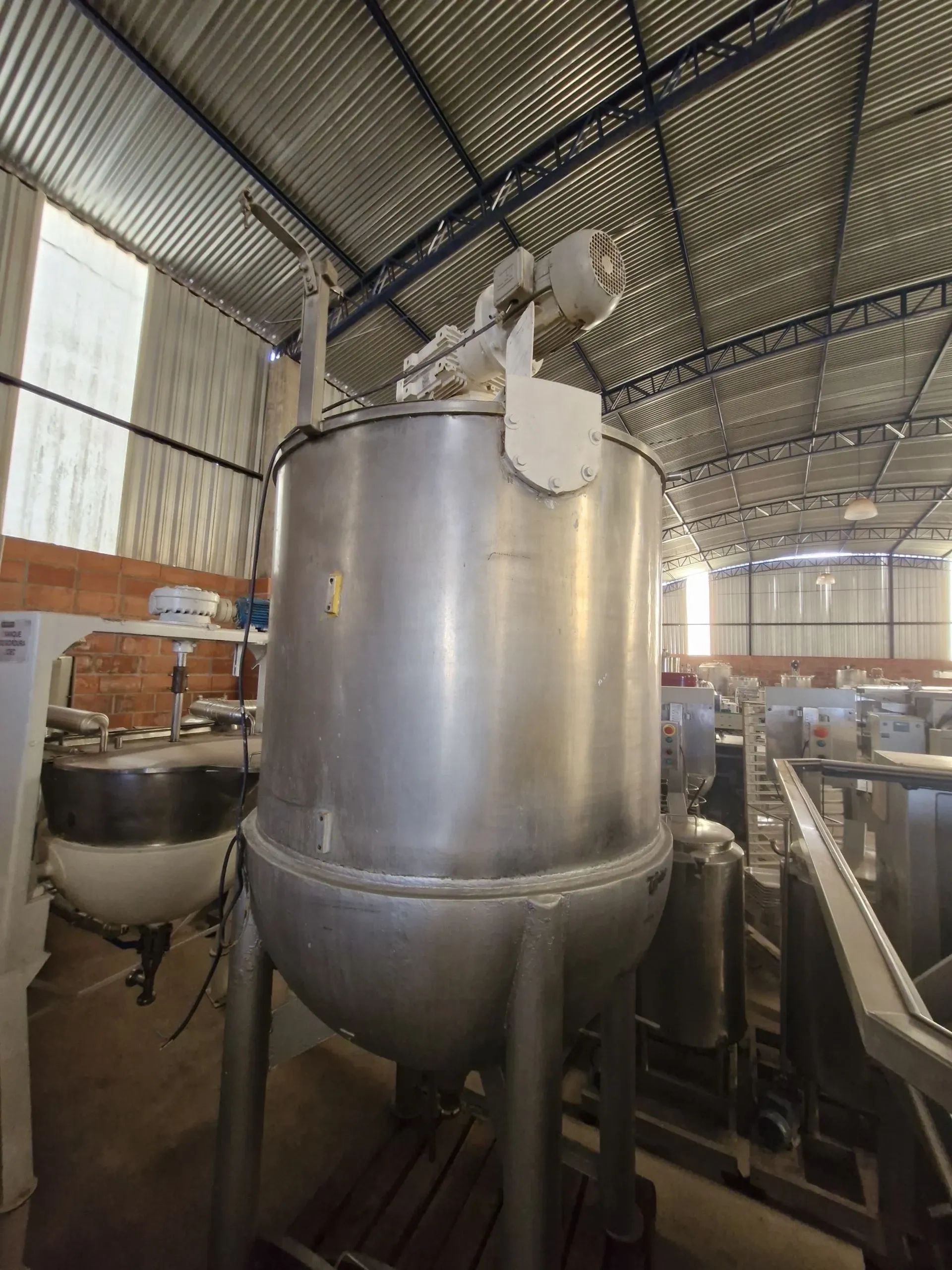 tacho-cozinhador-inox-encamisad-capacid-2000-litros