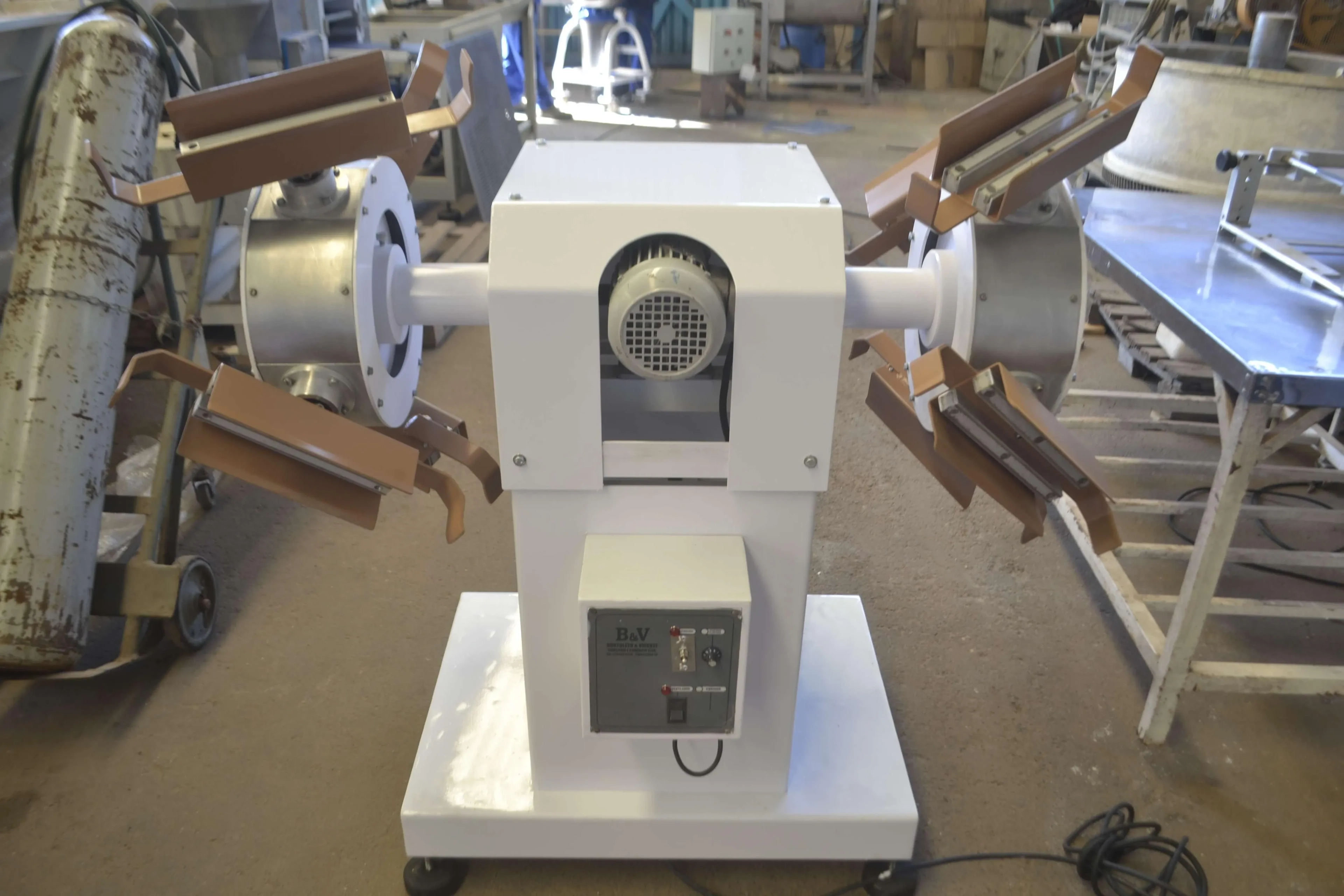 centrifuga-de-ovos-de-pascoa-8-livros-marca-bortoleto-vicente