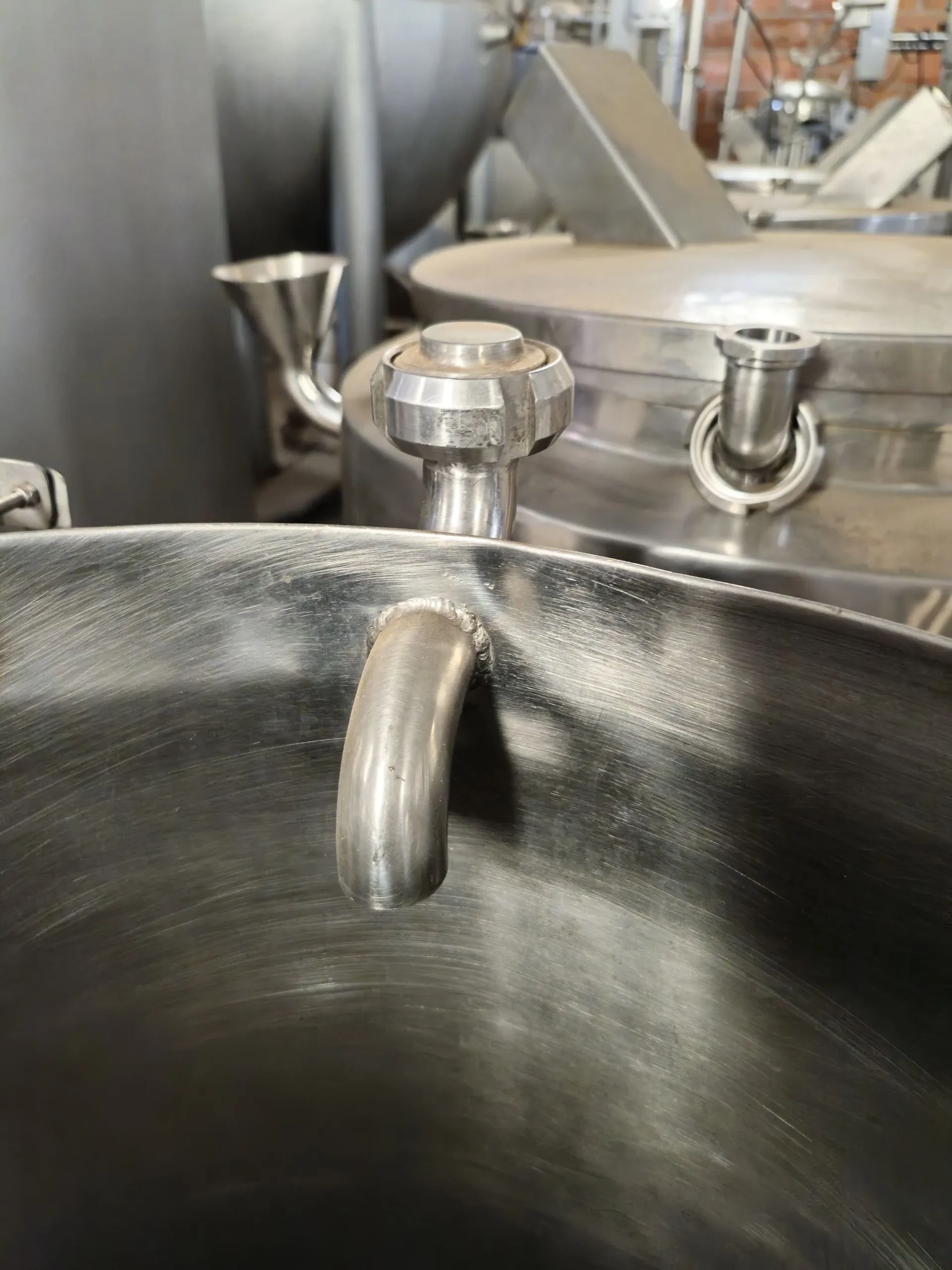 Tanque-derretedor-encamisado-inox-capacid-90-litros