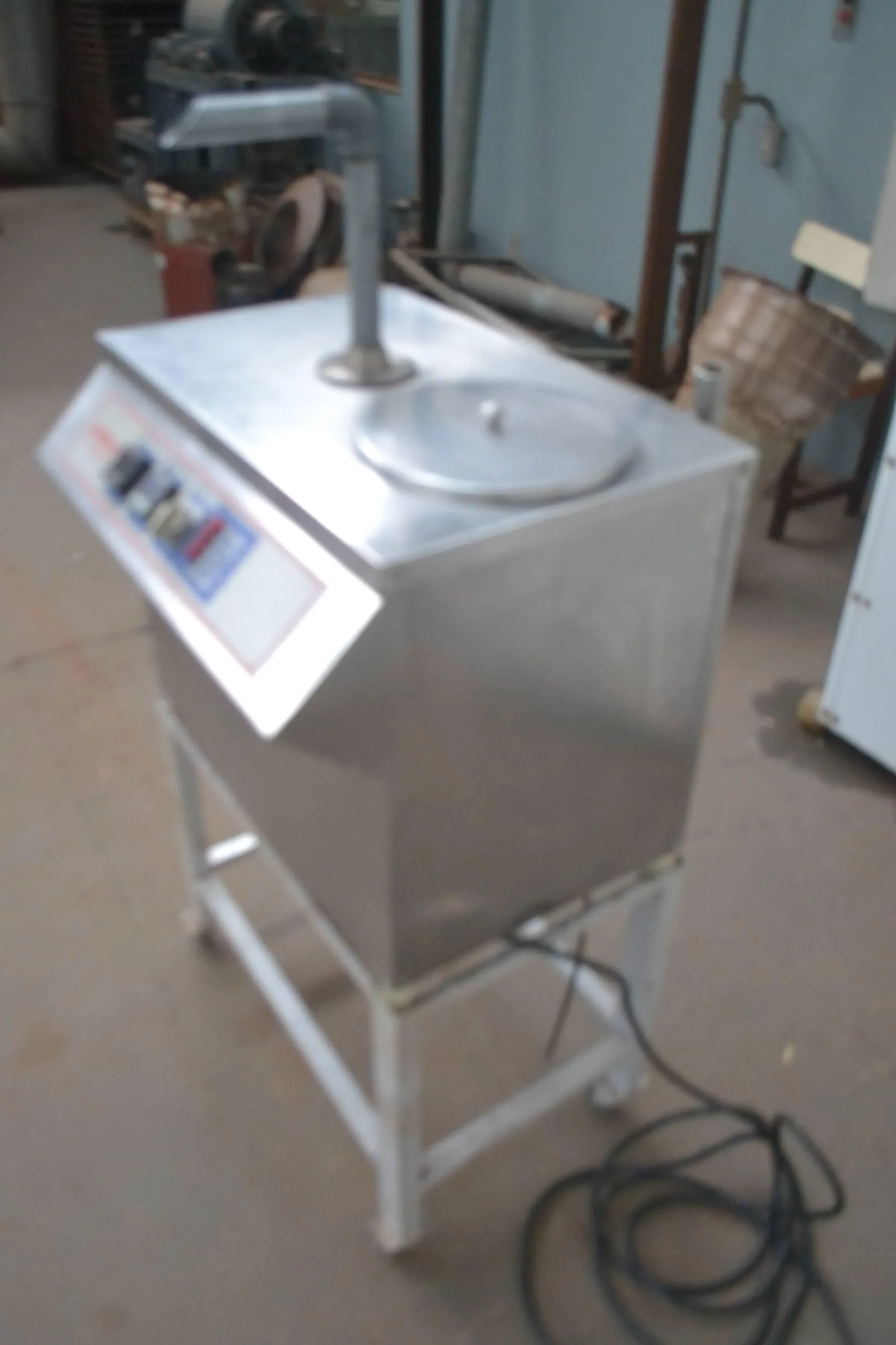 temperadeira-de-chocolates-capacidade-30-kg-hora-marca-jcmaq