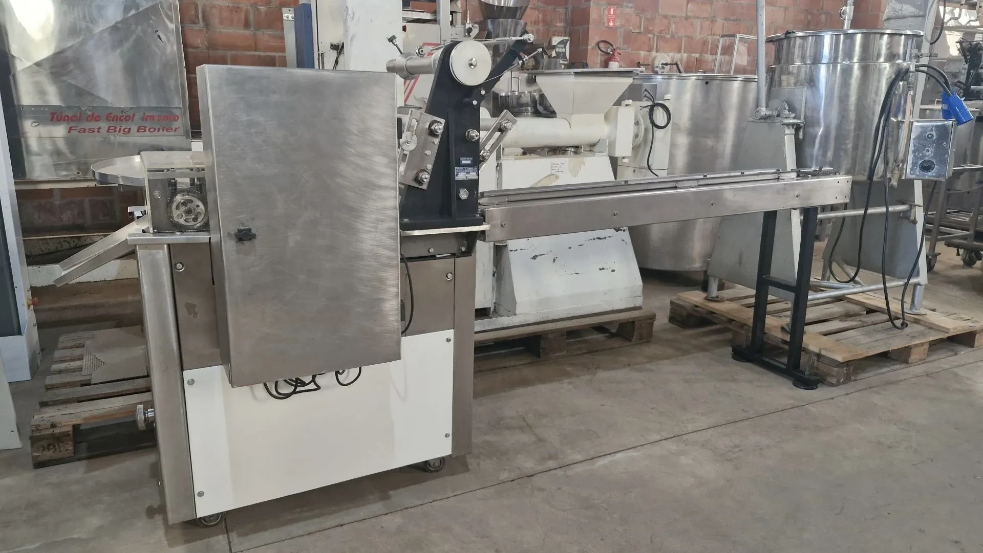 embalad-flow-pack-marca-r-camargo-modelo-mega-pack-II