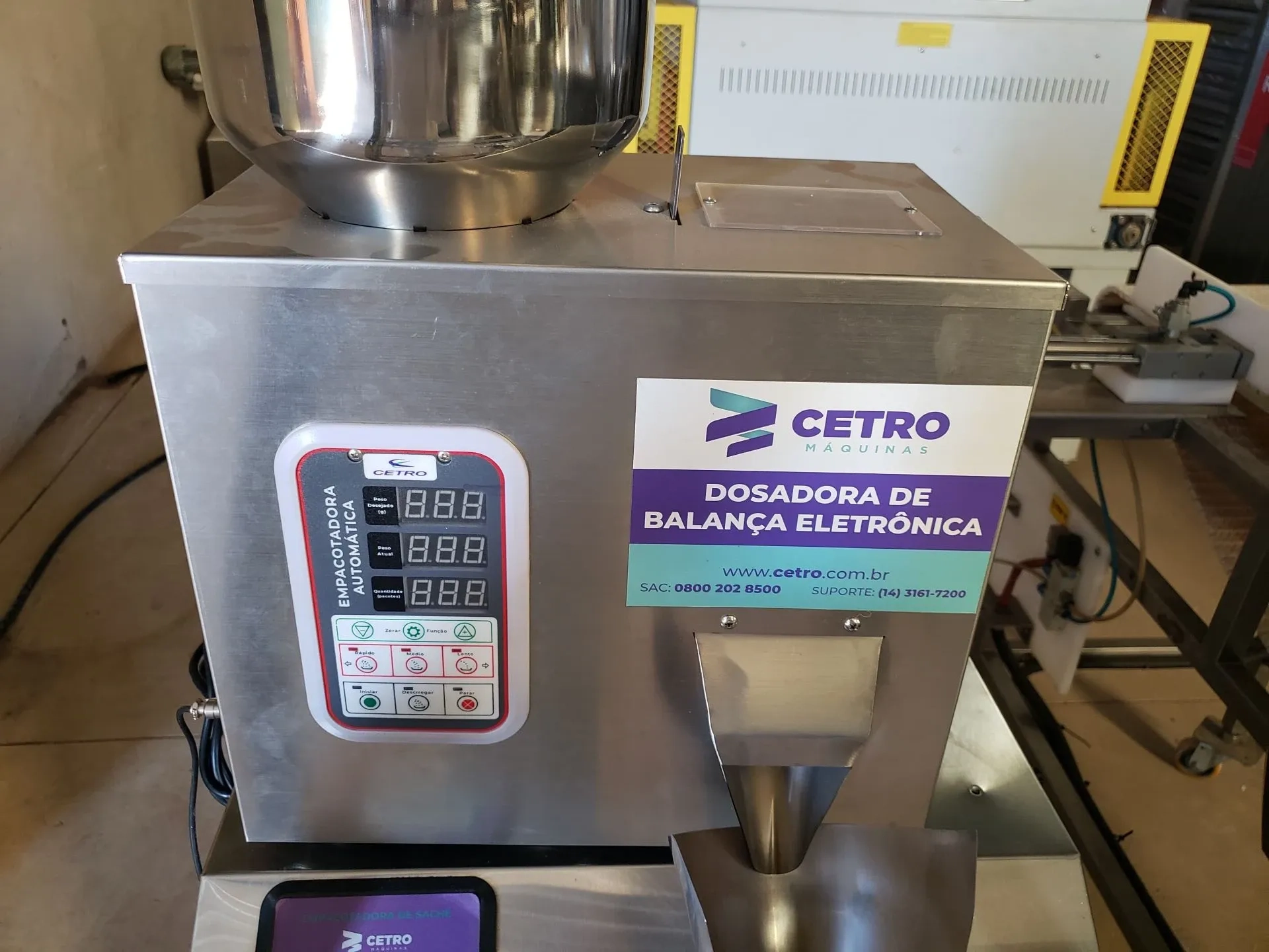 empacot-envasad-autom-saches-dosad-marca-cetro