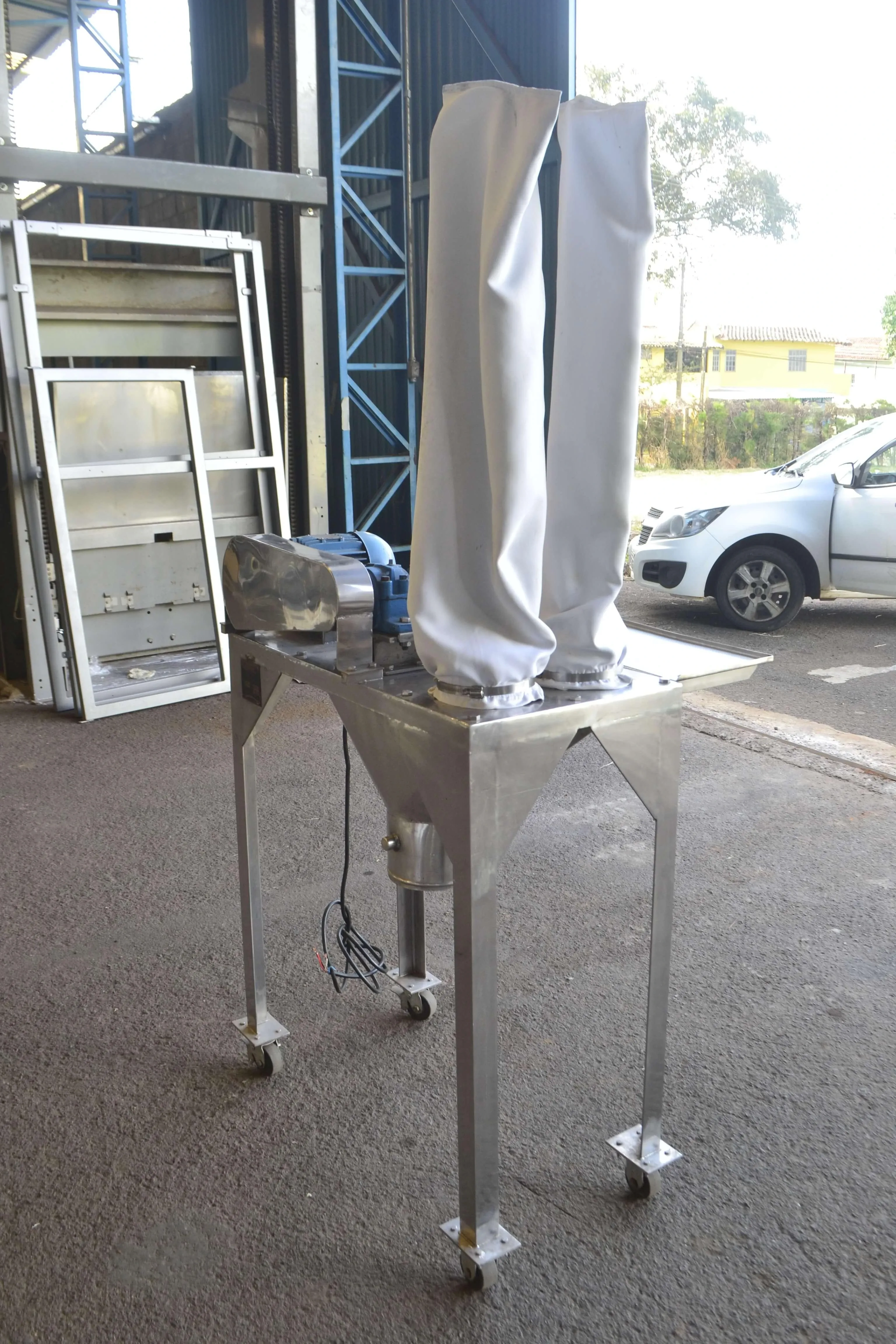 moinho-universal-inox-marca-tigre-mod-ml-20-5
