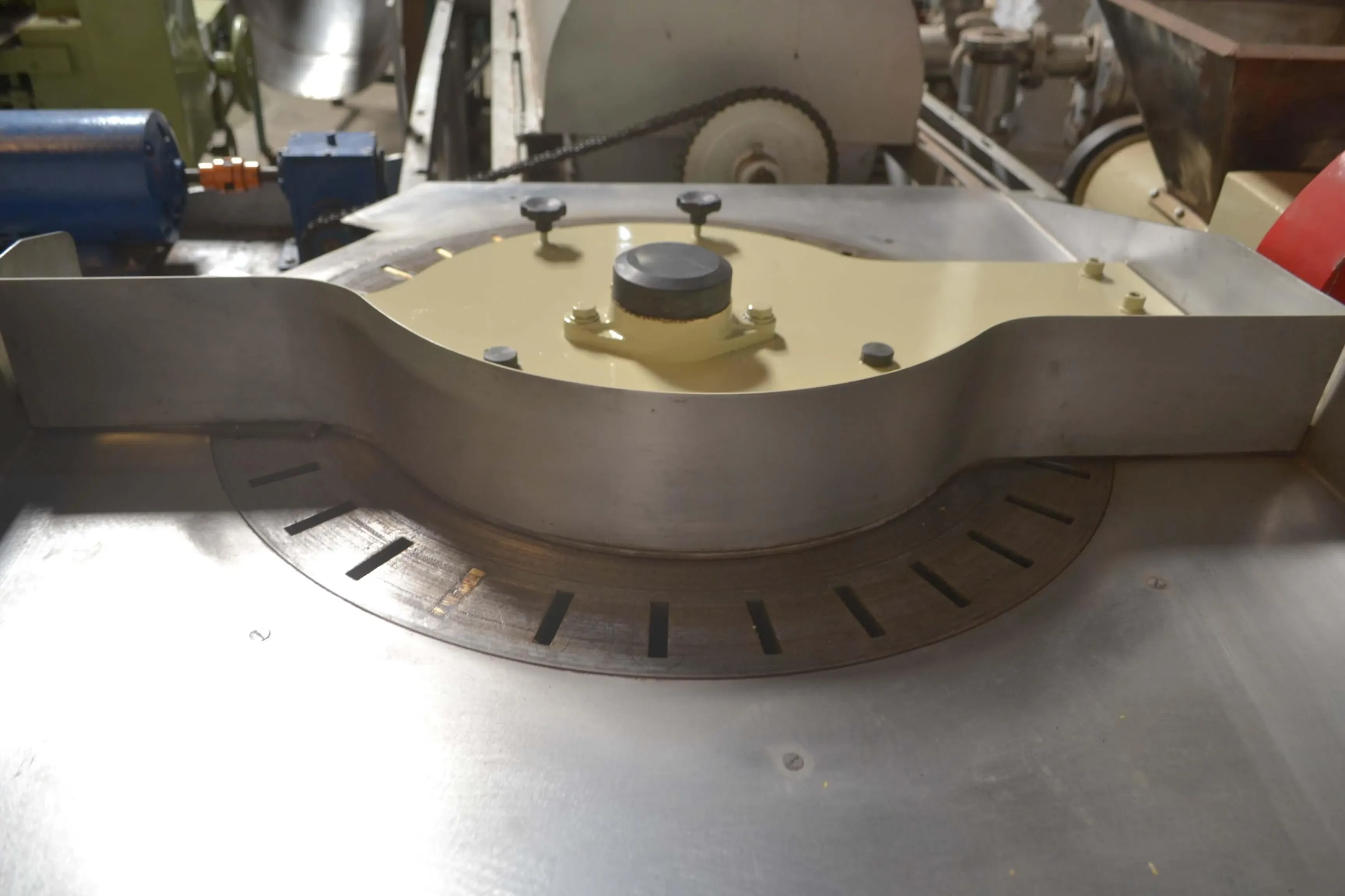 prensa-de-pacoca-quadrada-com-35-cavidades