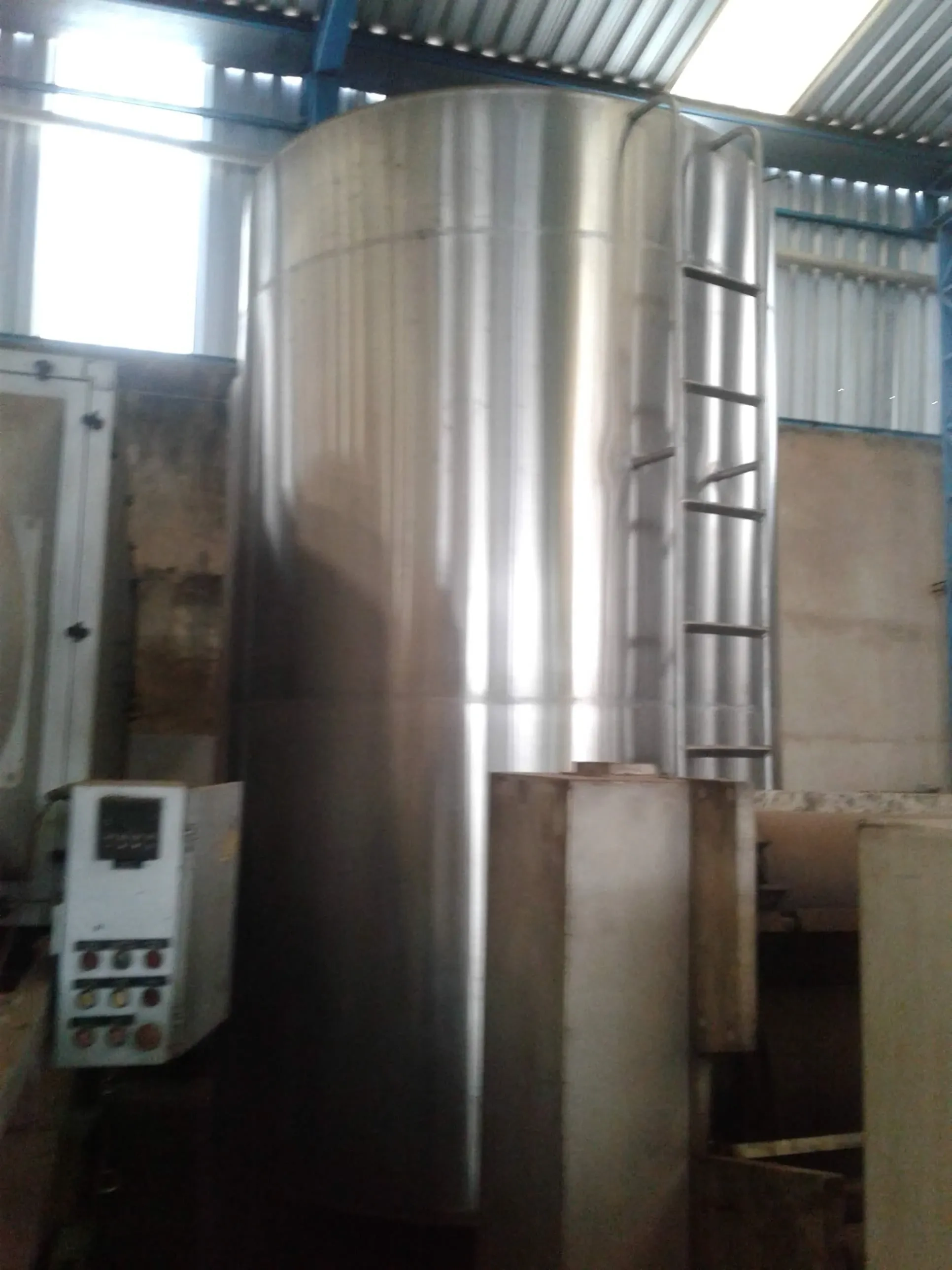 tanque-reservatorio-em-inox-7-mil-litros