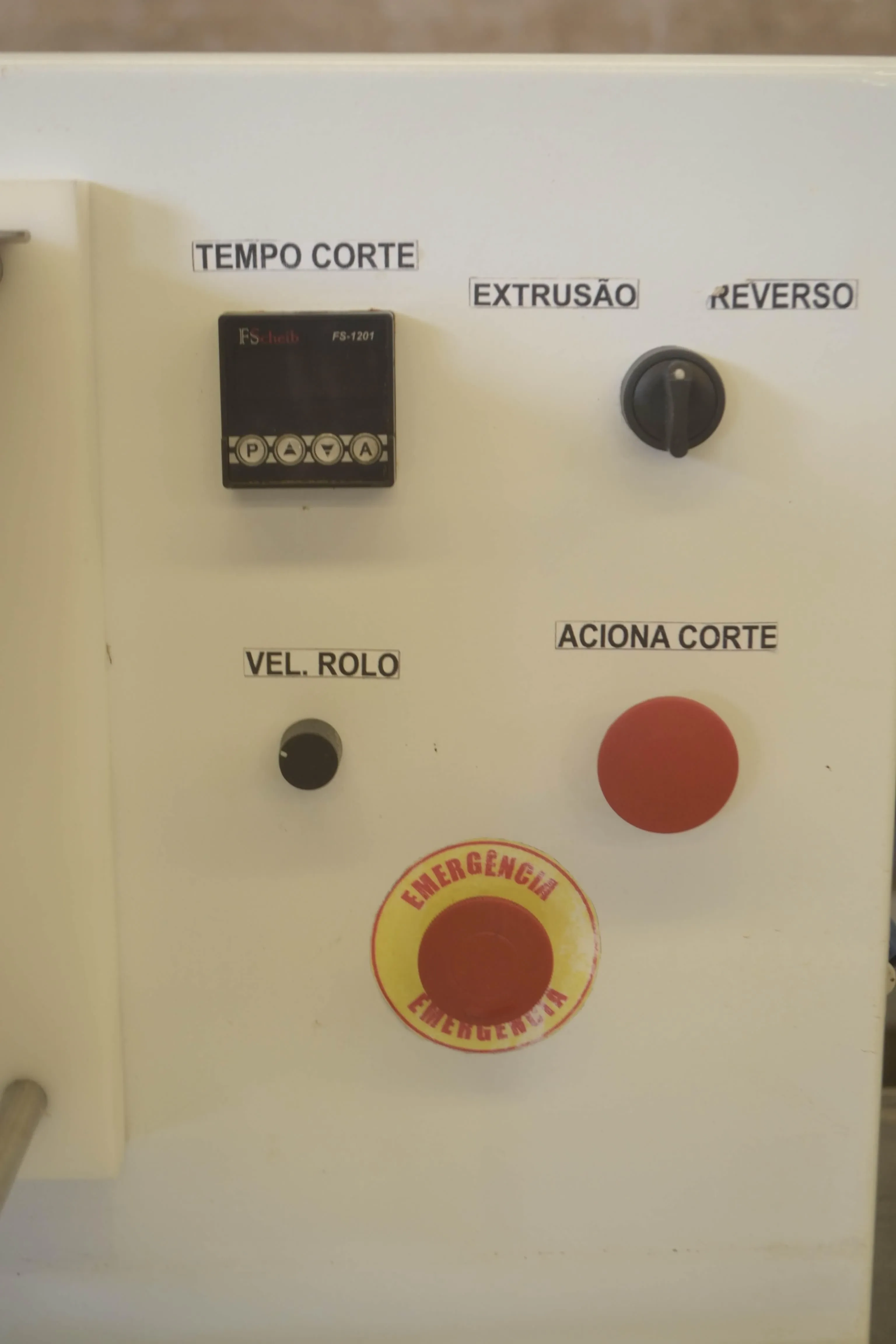 corte-arame-roseteira-marca-wandder