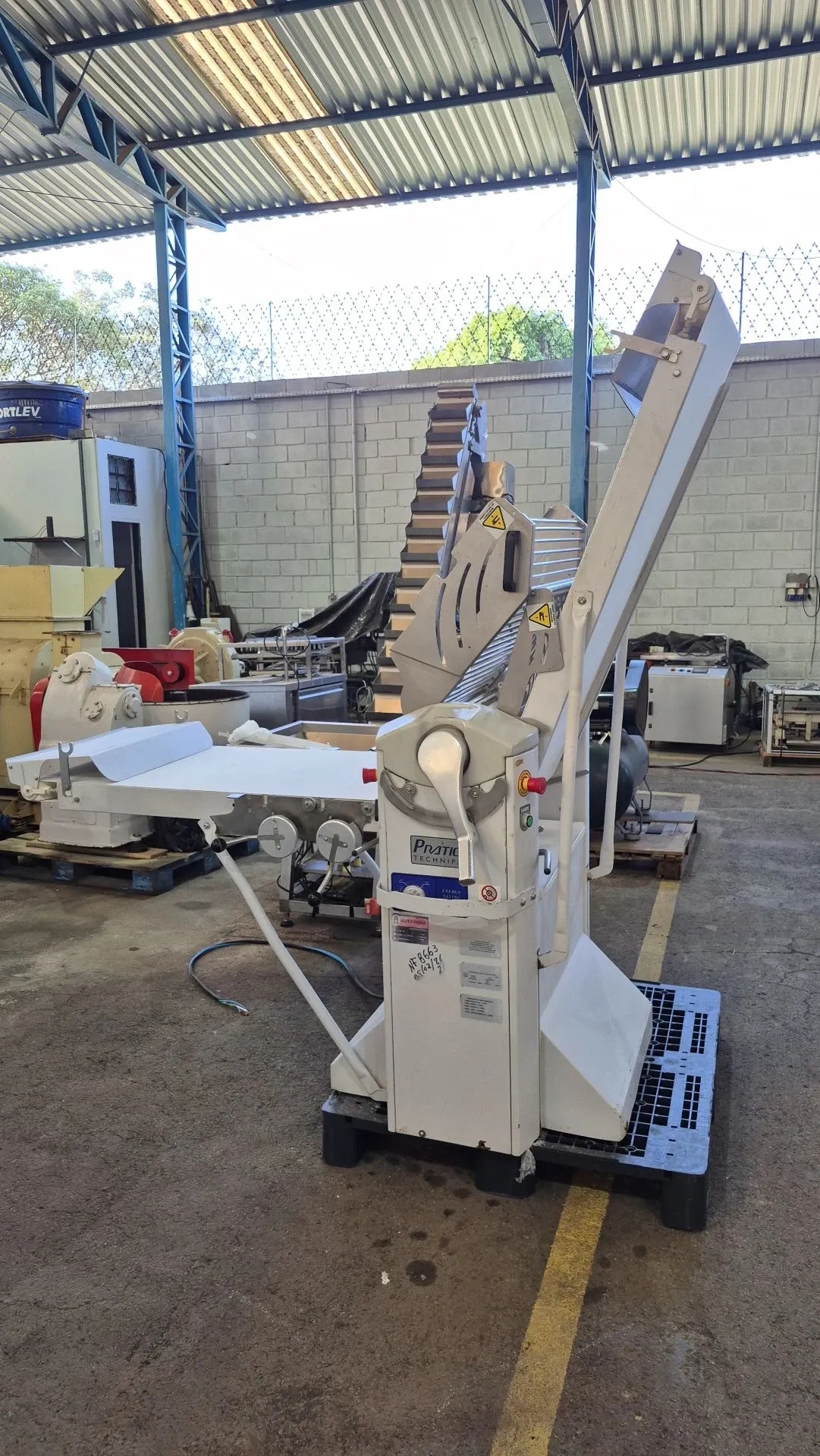 laminadora-horizontal-marca-pratica-modelo-lh-600-c