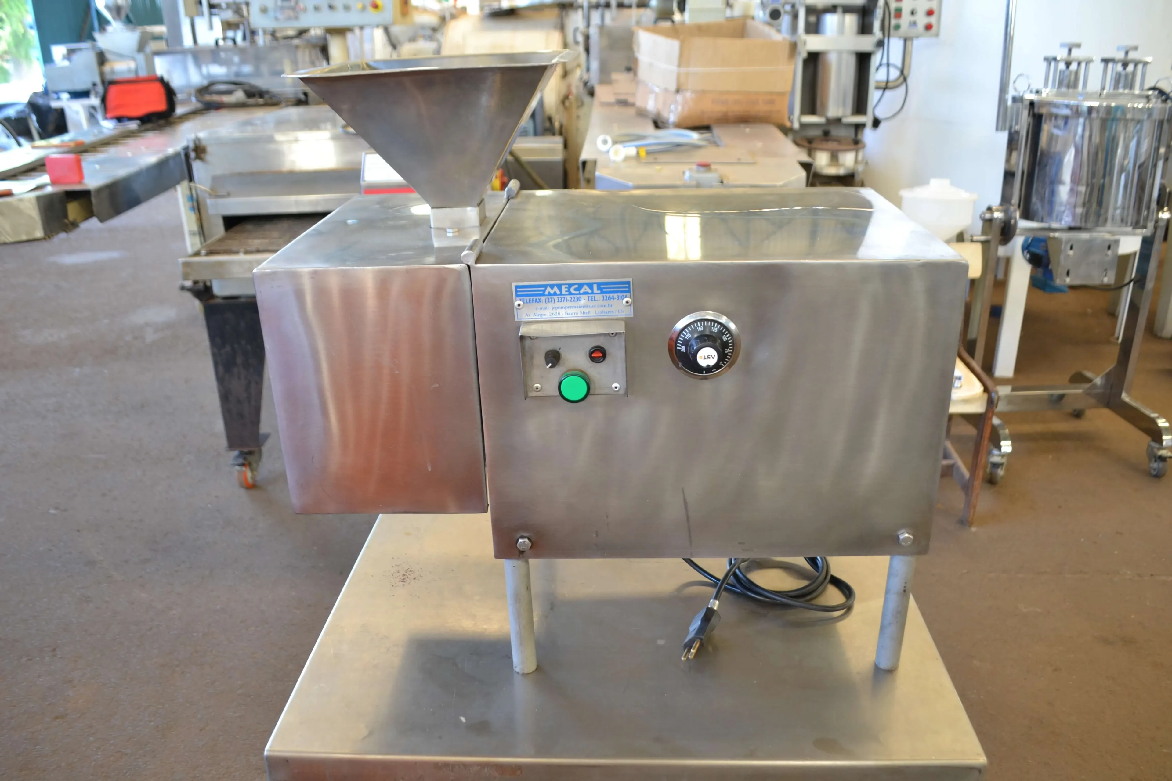 extratora-de-manteiga-de-cacau-marca-mecal