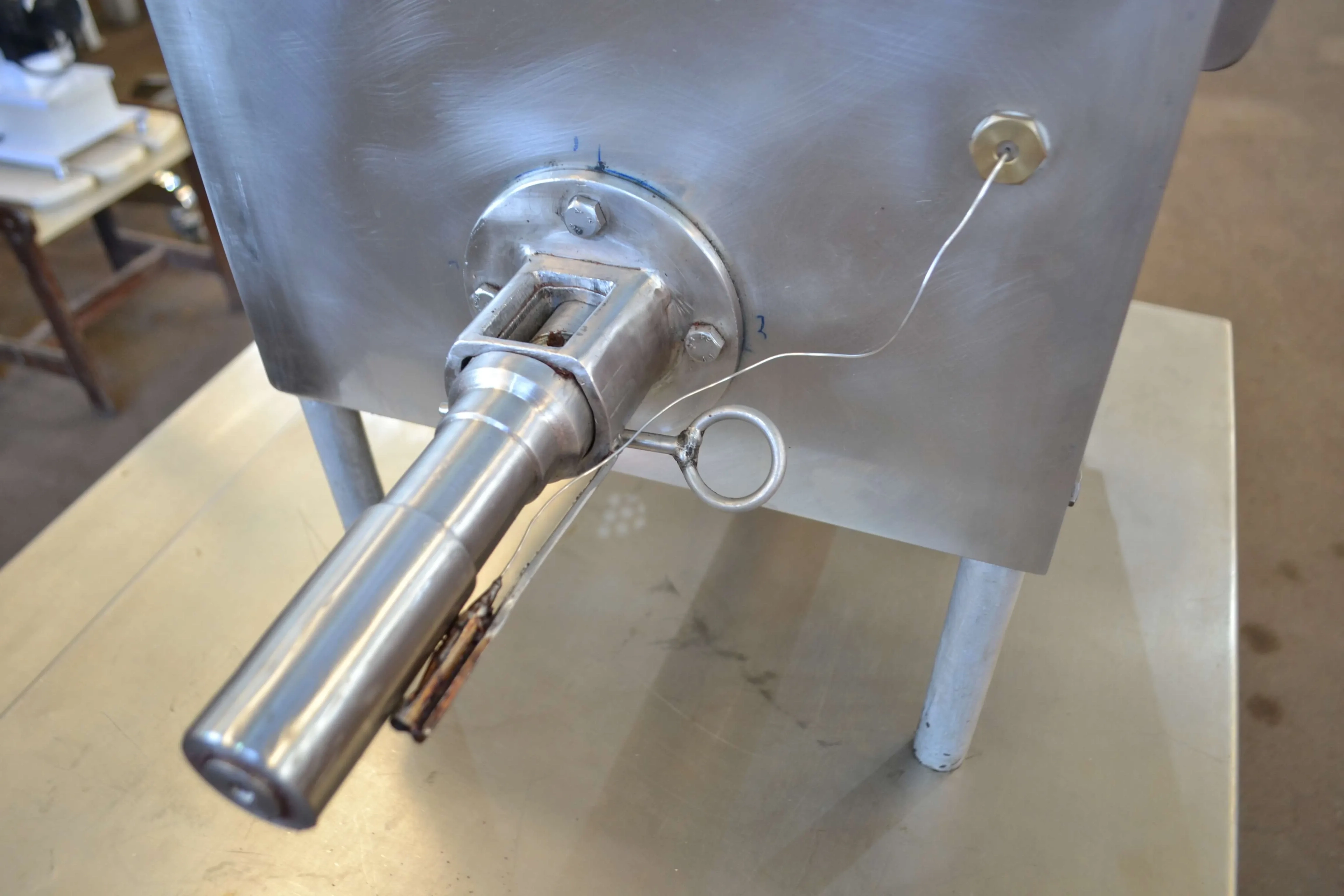 extratora-de-manteiga-de-cacau-marca-mecal