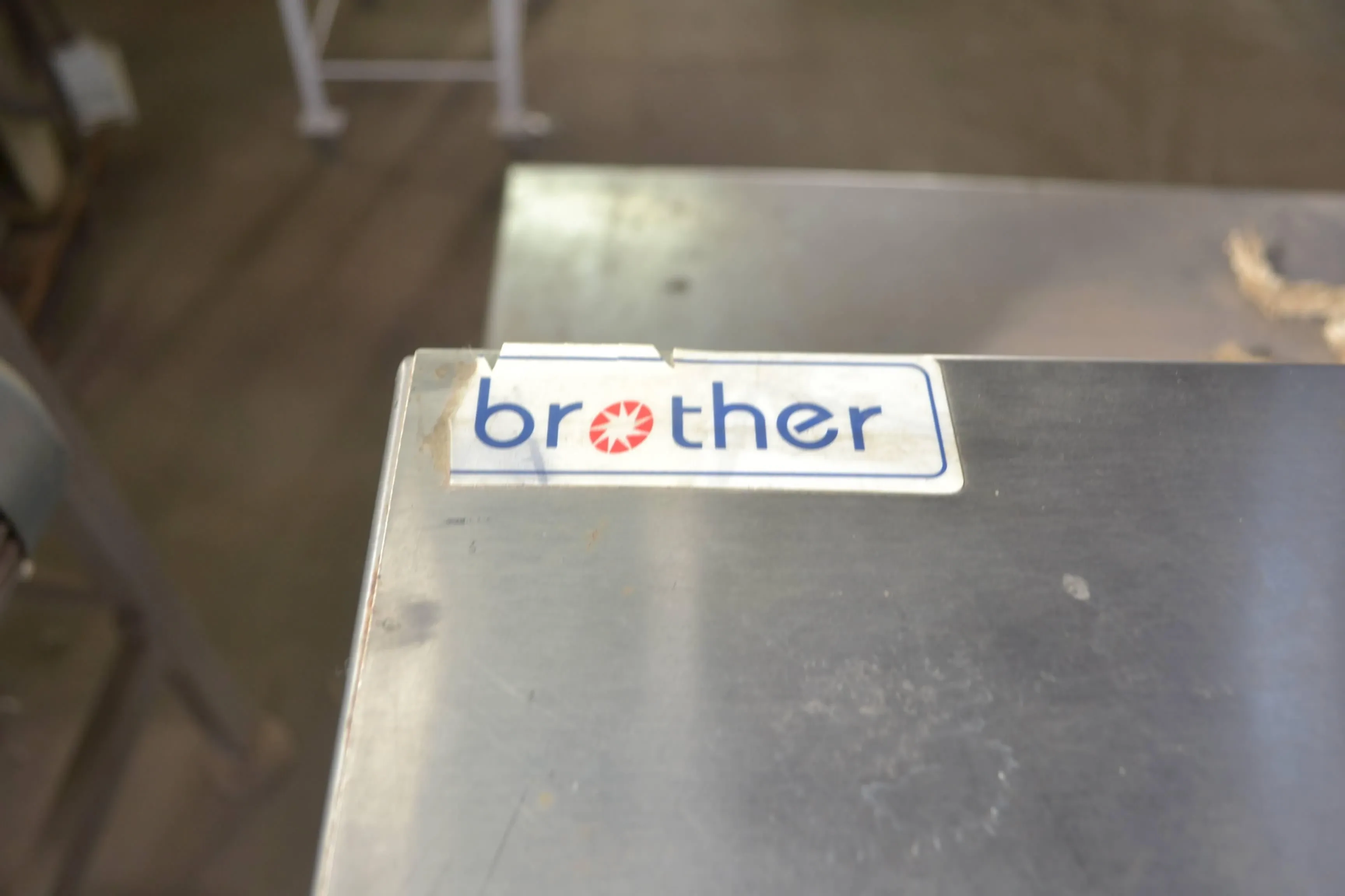 seladora-horizontal-de-bancada-marca-brother