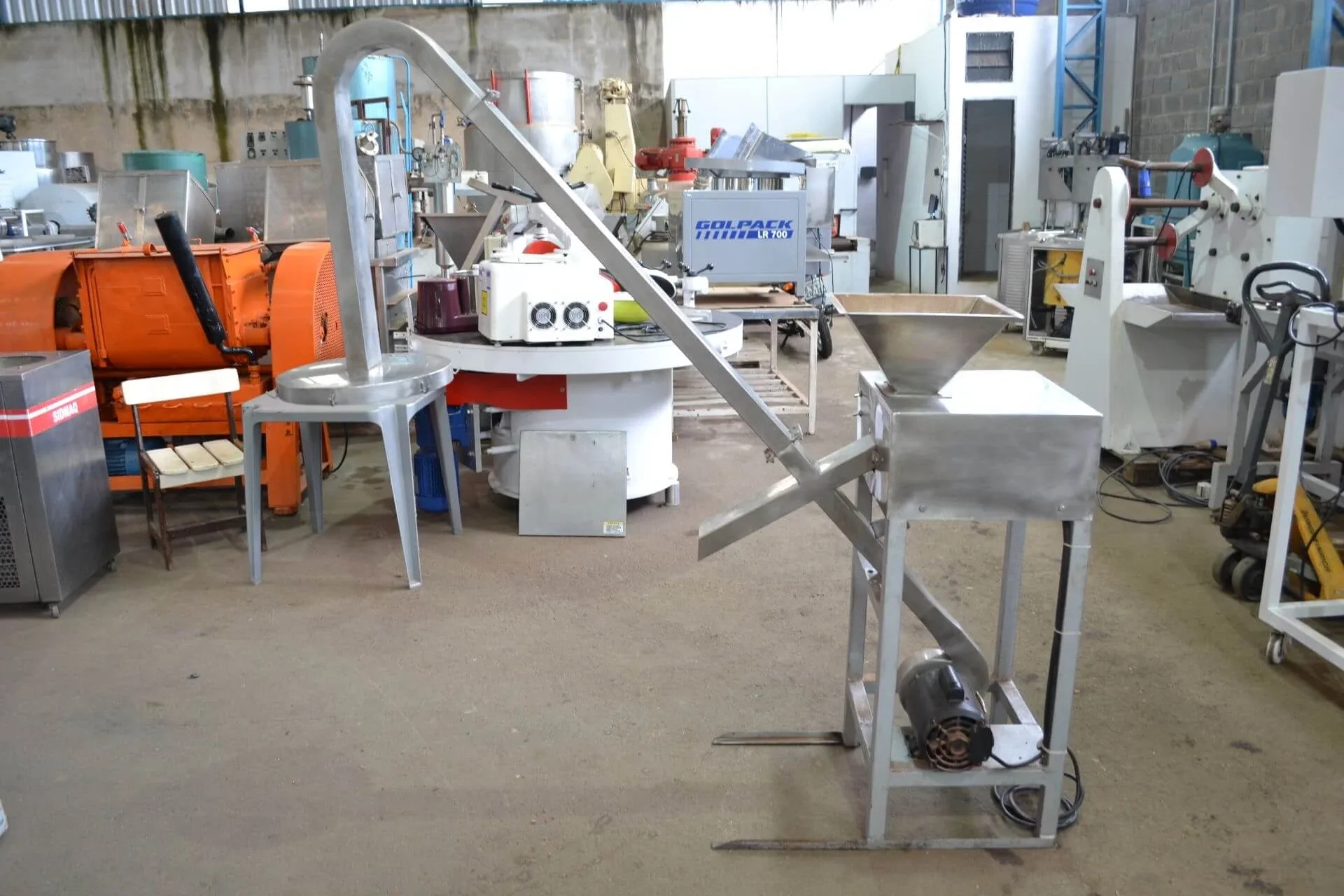 linha-completa-de-fabricacao-de-chocolate-bean-to-bar-marca-mecal