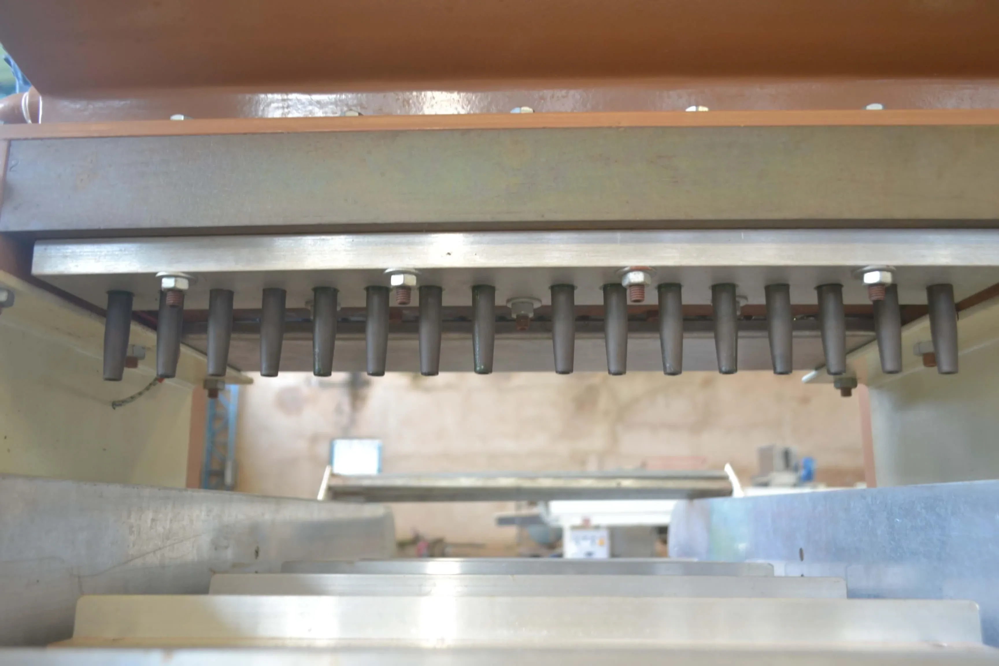 dosadora-de-chocolate-16-bicos-marca-jlc