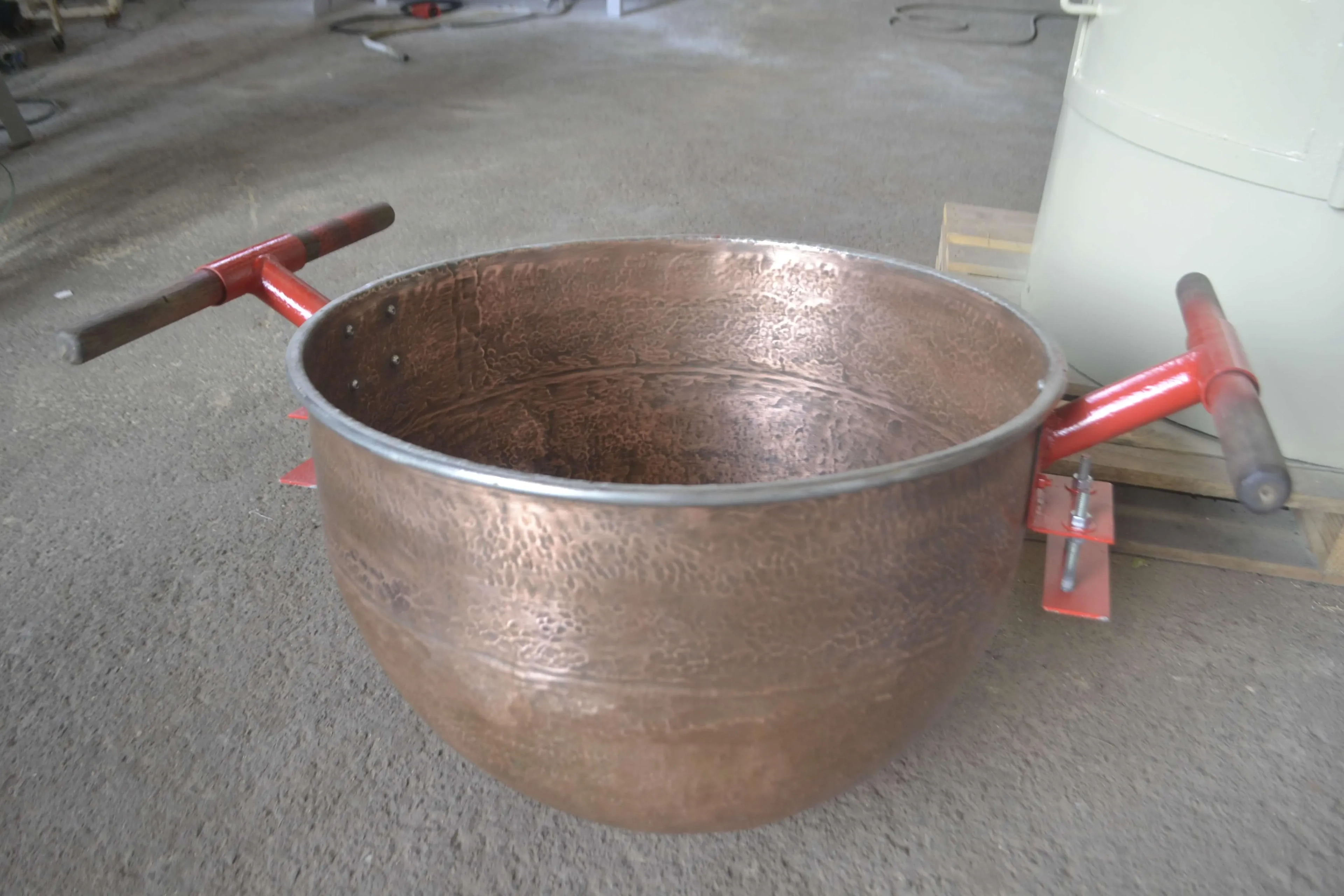 tacho-de-cobre-a-gas-para-crocantes-capacidade-100-l-marca-incapi