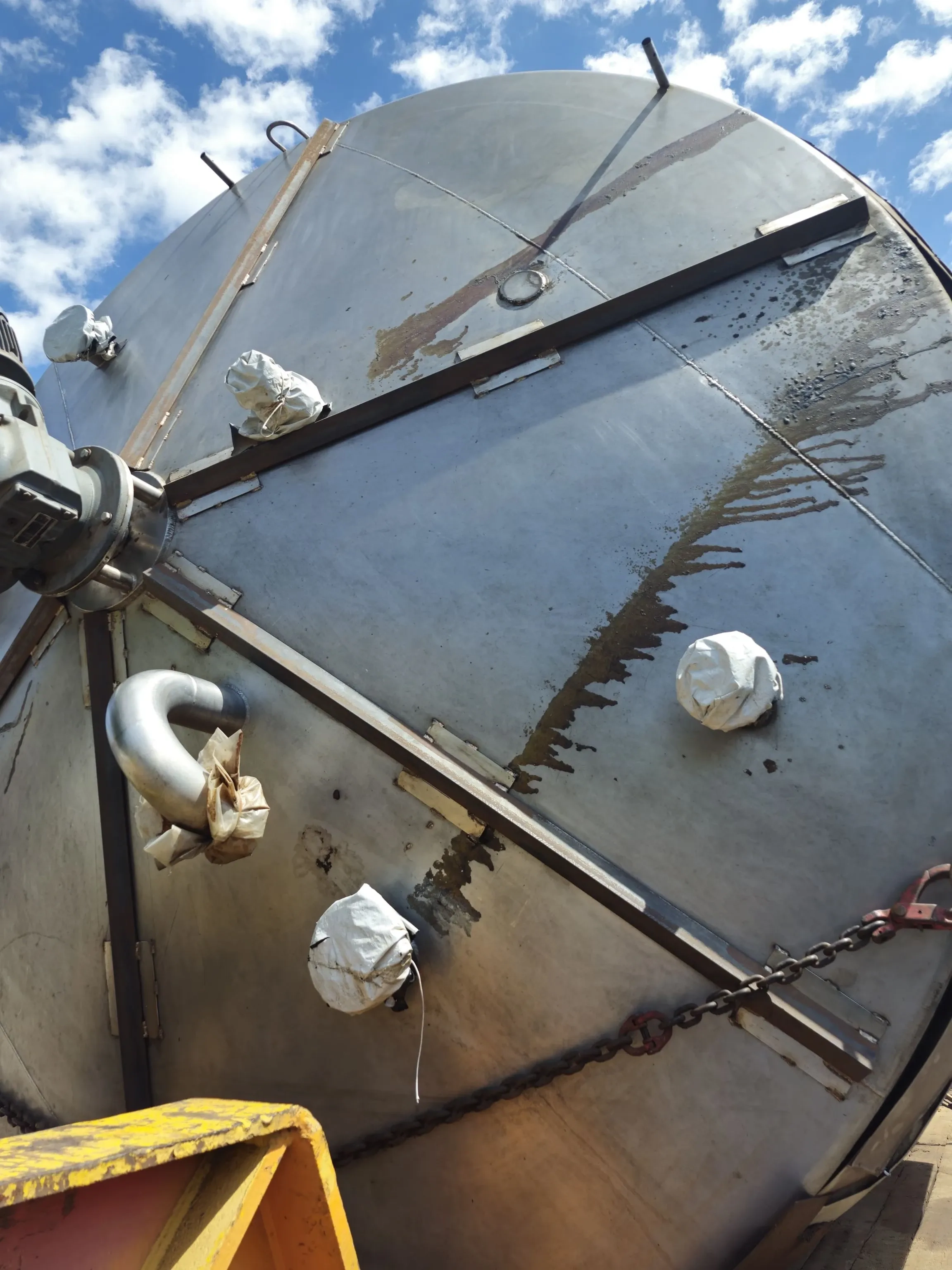 tanque-misturador-encamisado-em-aco-inox-capacidade-40-000-litros-marca-recinox