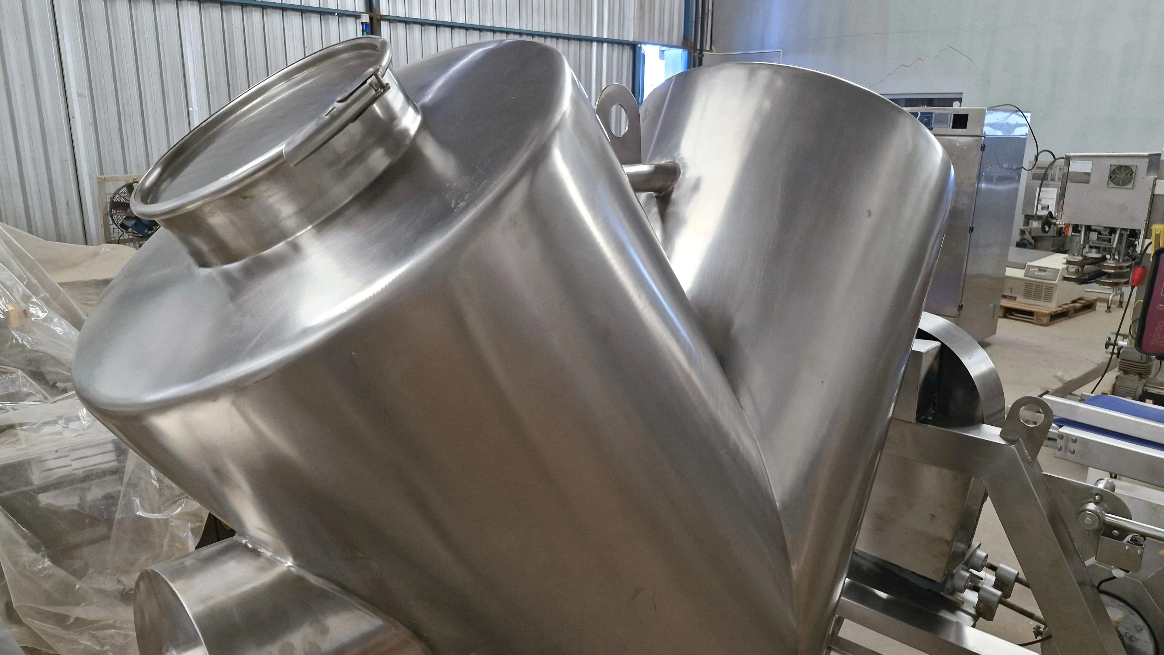 misturador-v-inox-316-cap-600-l-marca-ad-martinelli