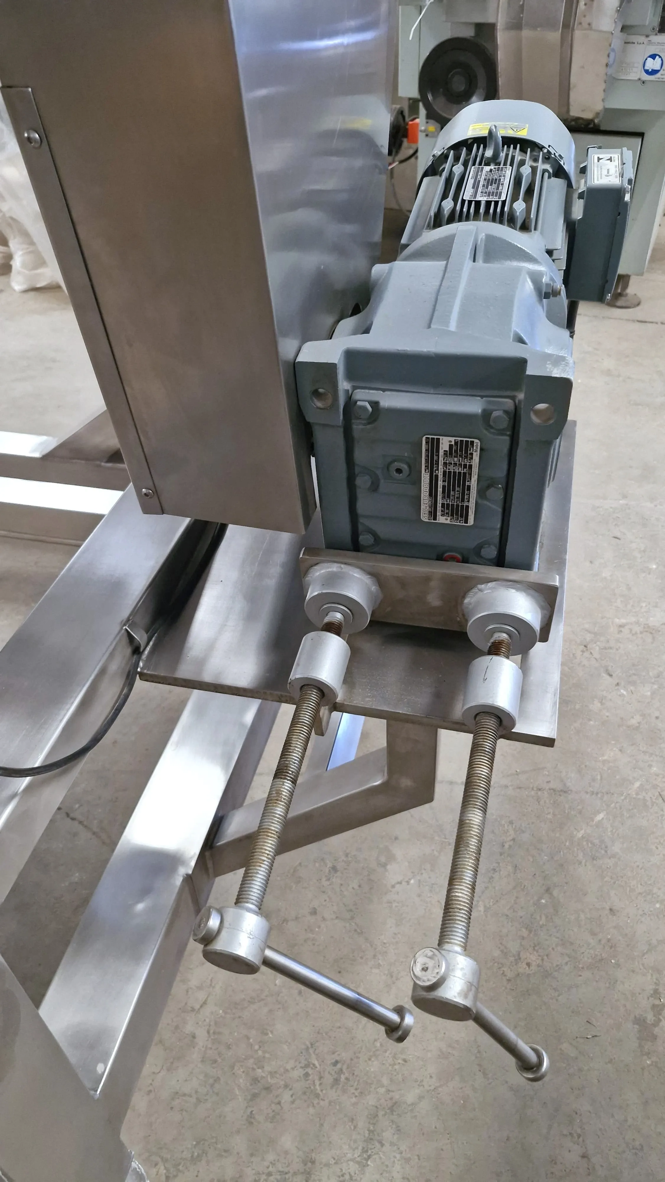 misturador-v-inox-316-cap-600-l-marca-ad-martinelli