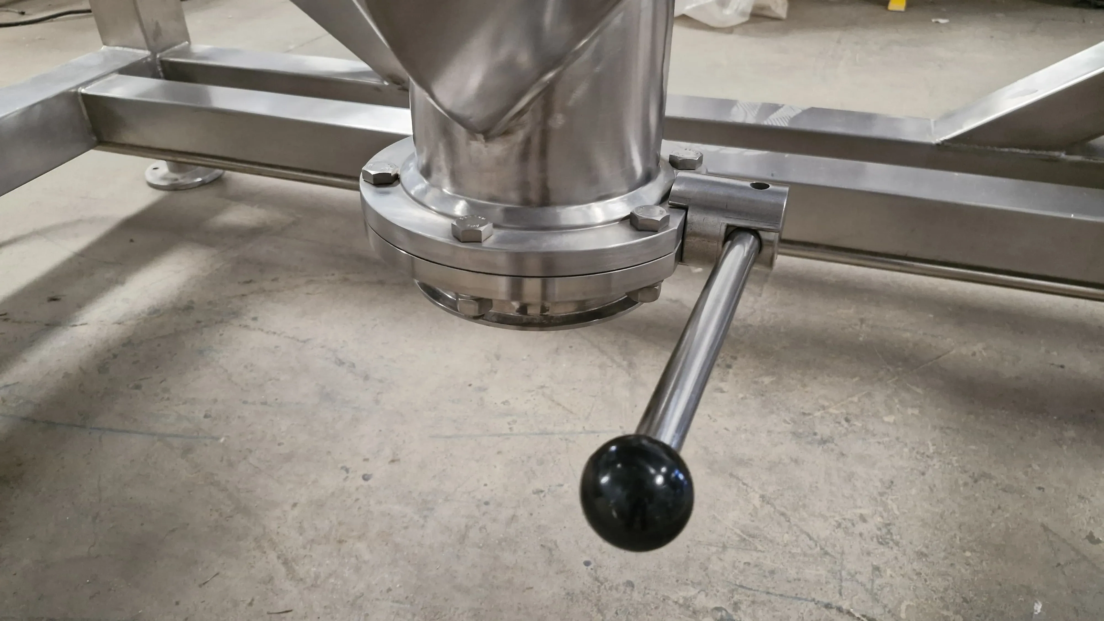 misturador-v-inox-316-cap-600-l-marca-ad-martinelli
