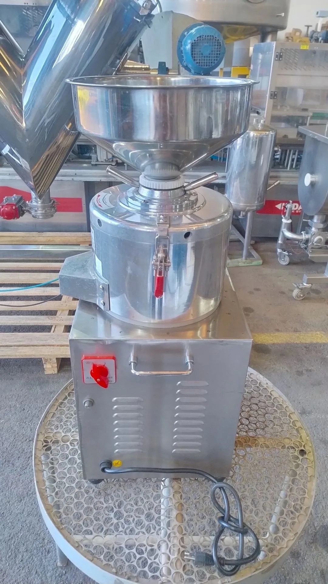 moinho-produtora-pastas-oleoginosas-marca-horus-modelo-hr-160-l