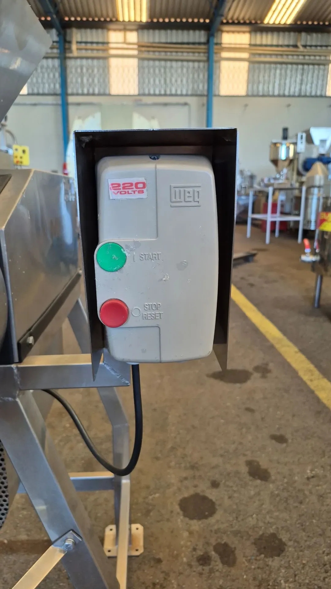 despolpadeira-marca-max-machine-modelo-mdp-300
