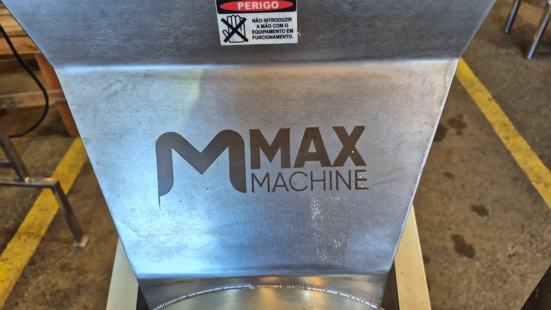 despolpadeira-marca-max-machine-modelo-mdp-300