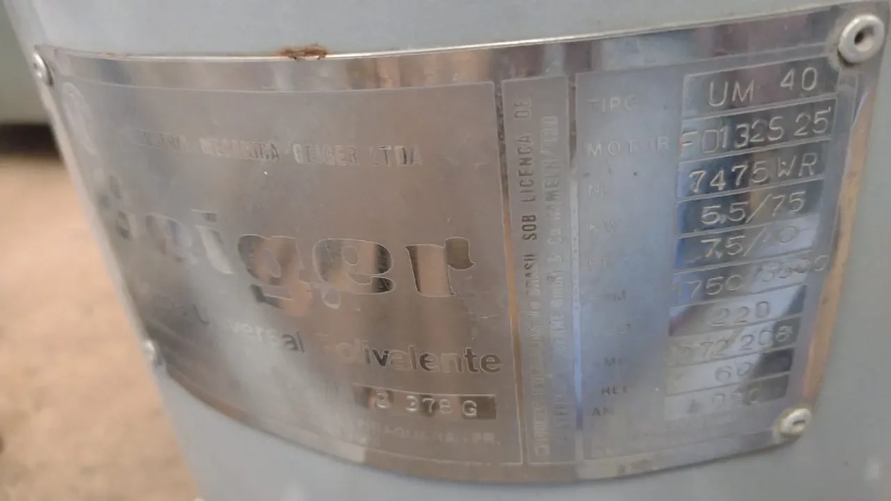 processad-alim-em-aco-inox-geiger-capacid-40-litros-um40