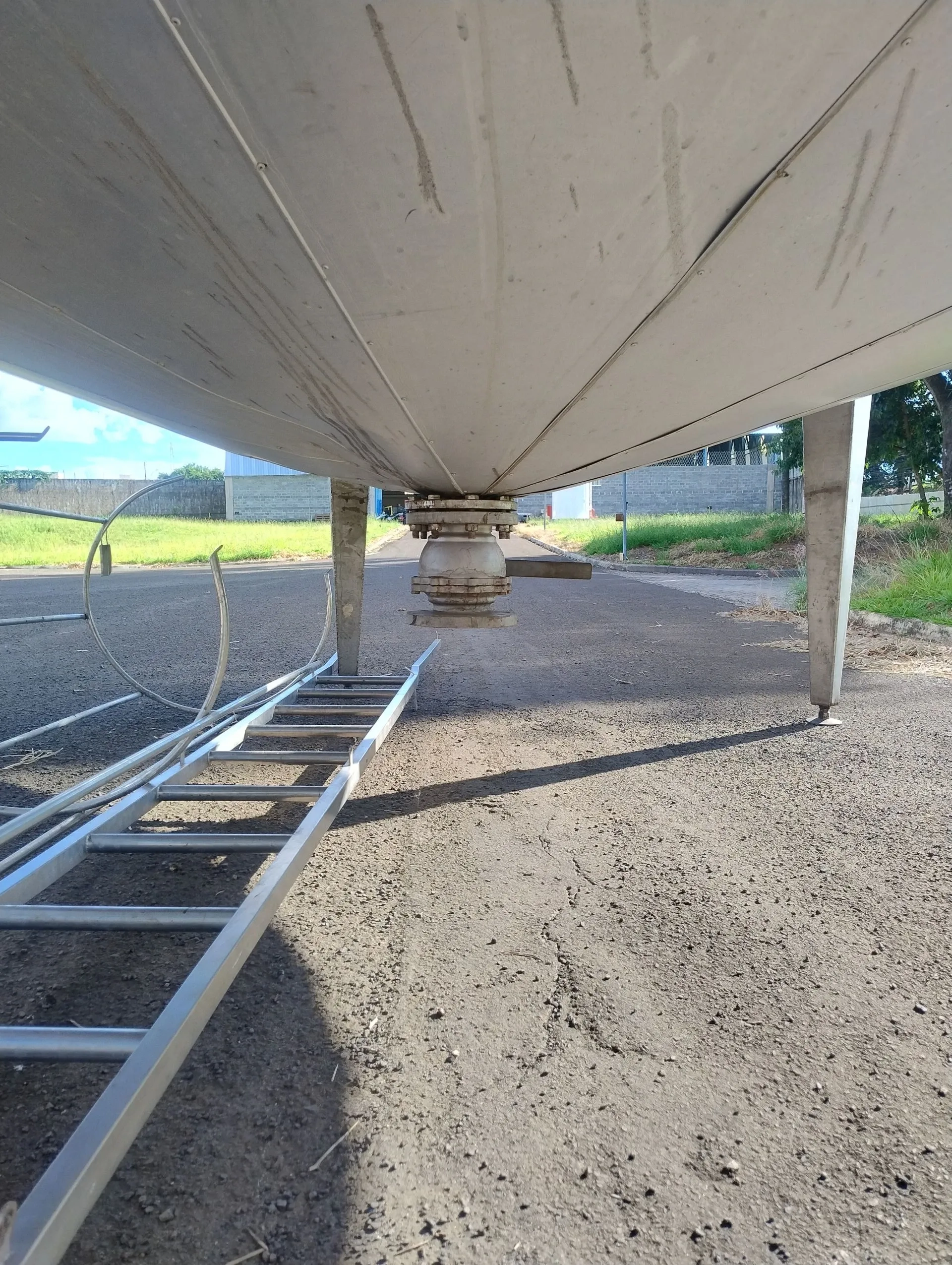 tanque-misturador-encamisado-em-aco-inox-capacidade-40-000-litros-marca-recinox