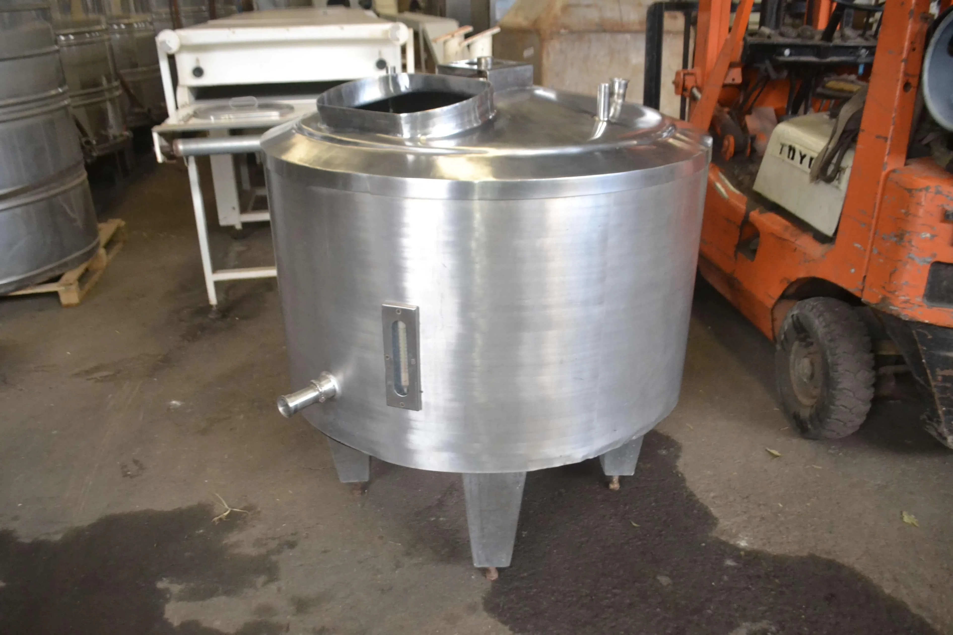 tanque-pulmao-em-aco-inox-capacidade-400-litros