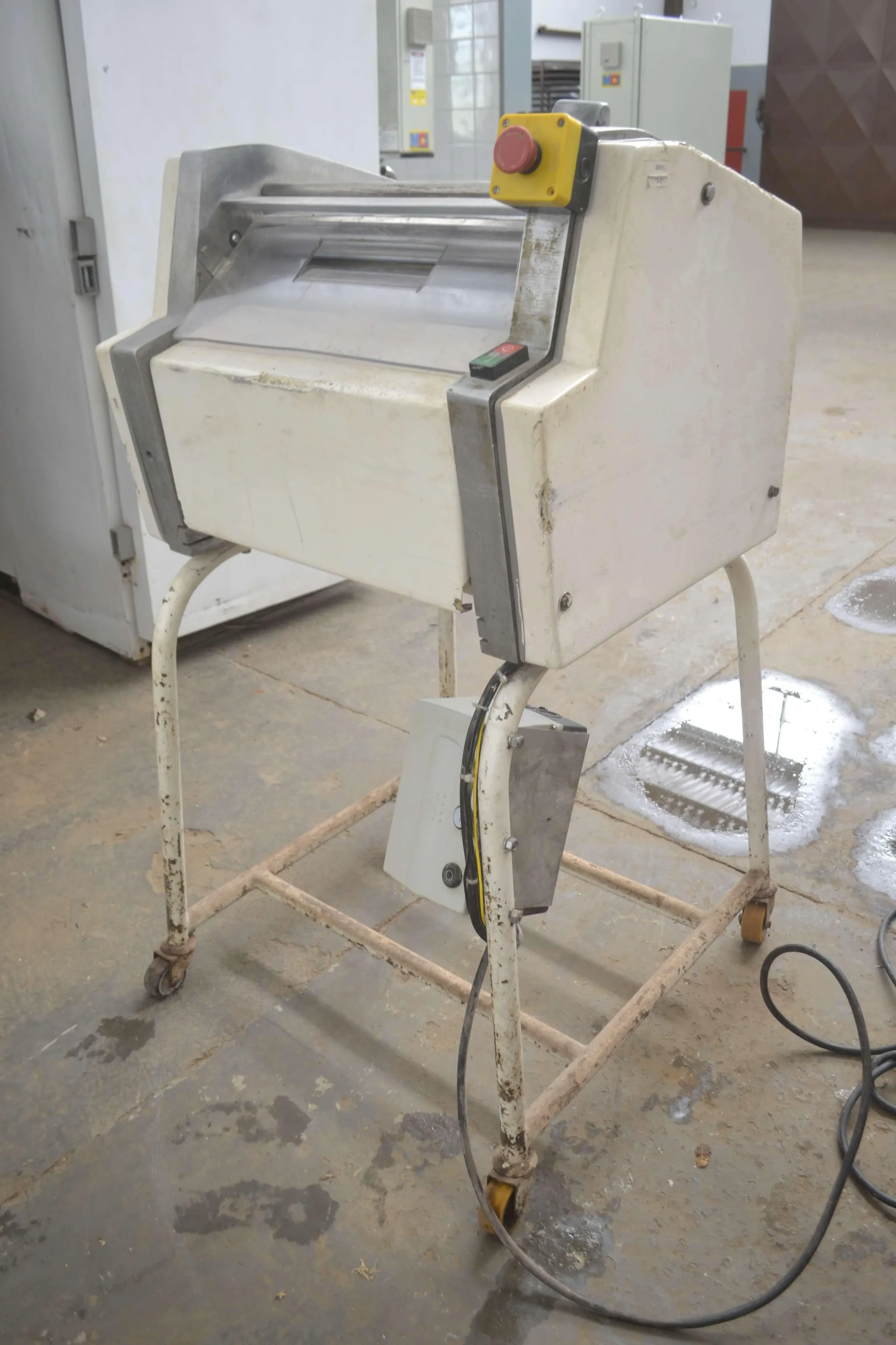 modeladora-paes-mac-forno