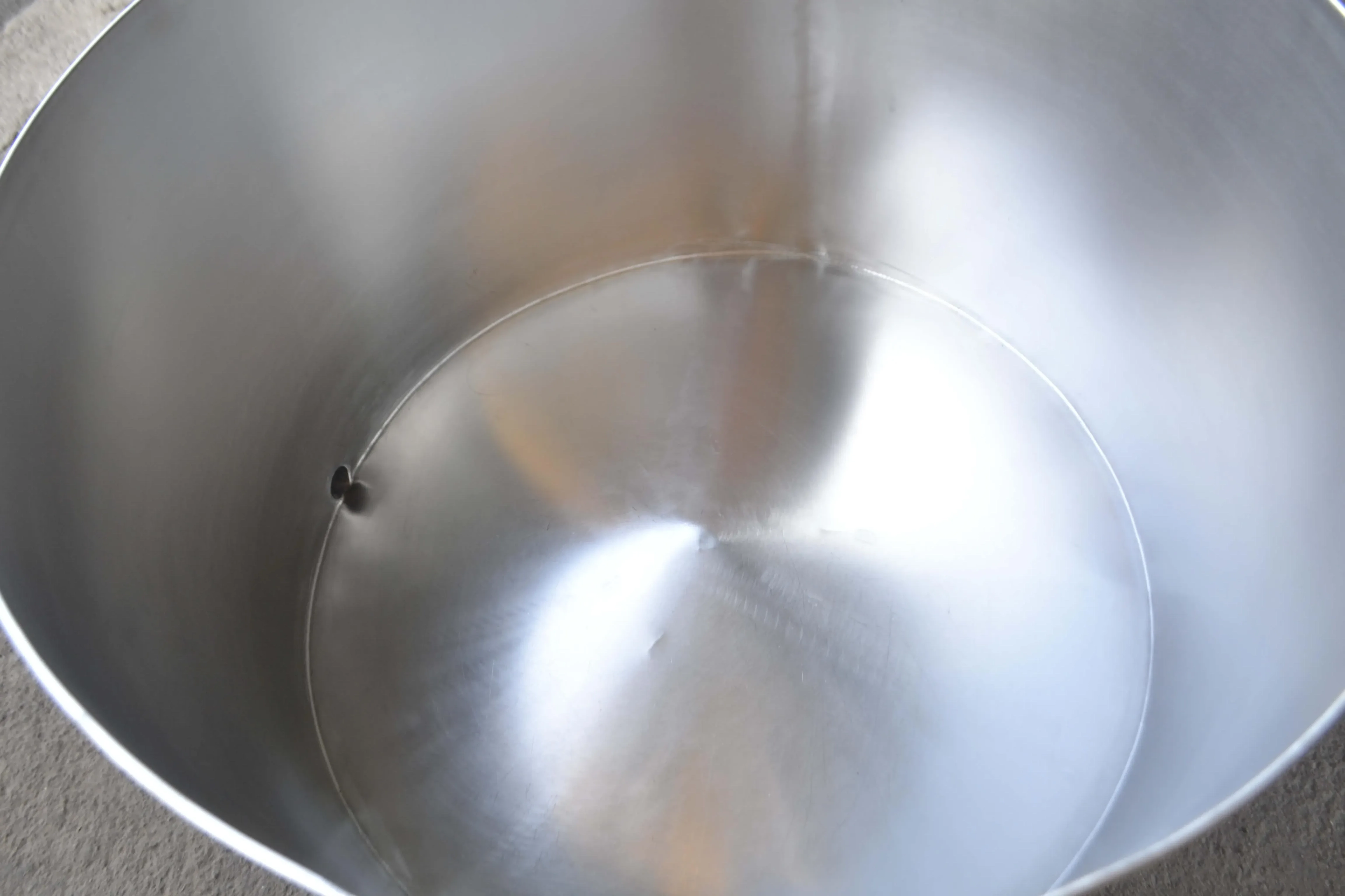 tanque-reservatorio-em-aco-inox-capacidade-240-l