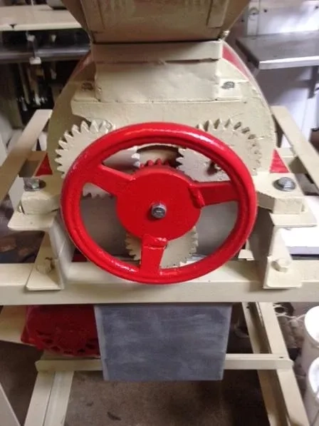 moinho-de-pasta-de-amendoim