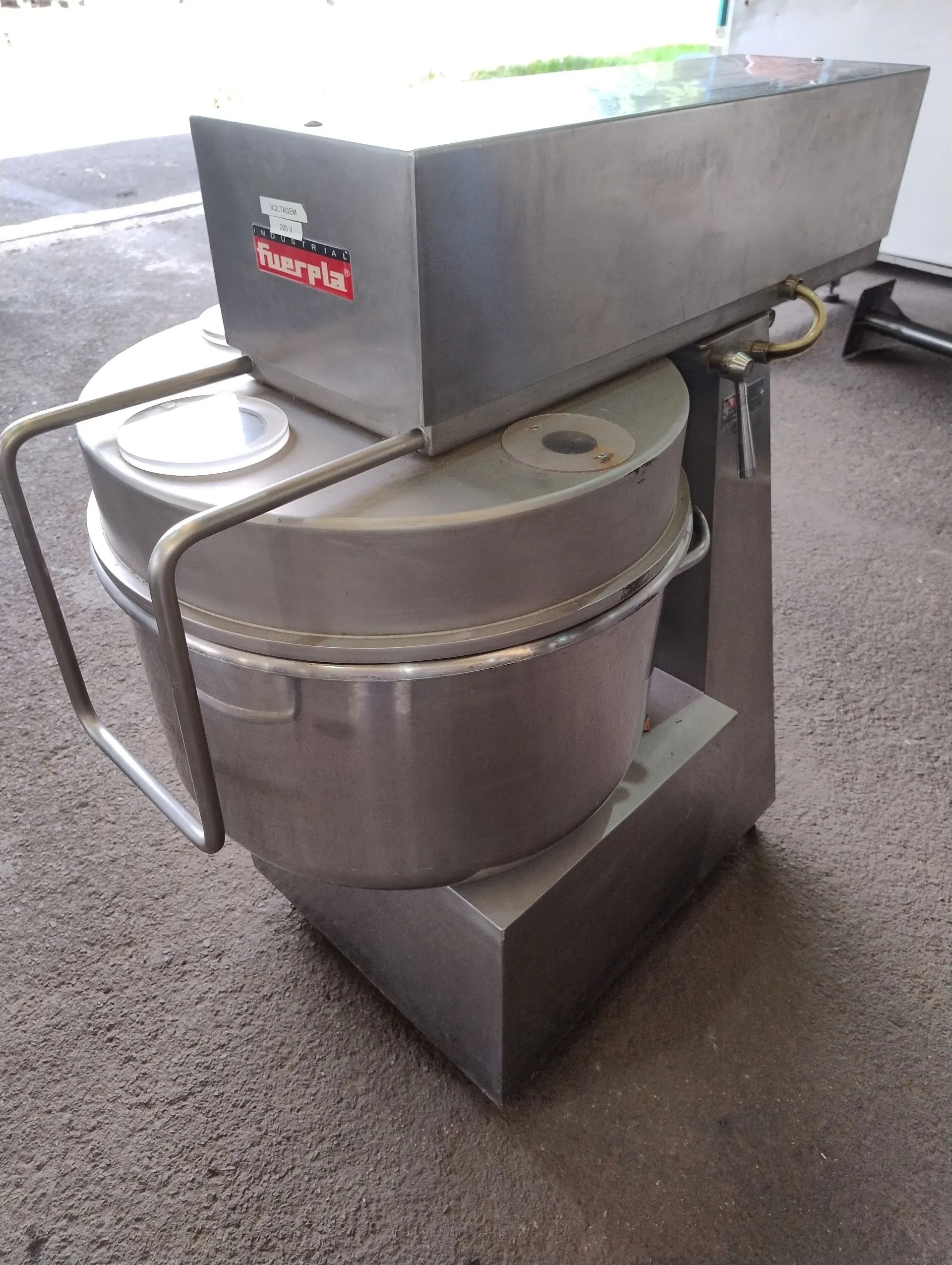 amassadeira-a-vacuo-marca-fuerpla