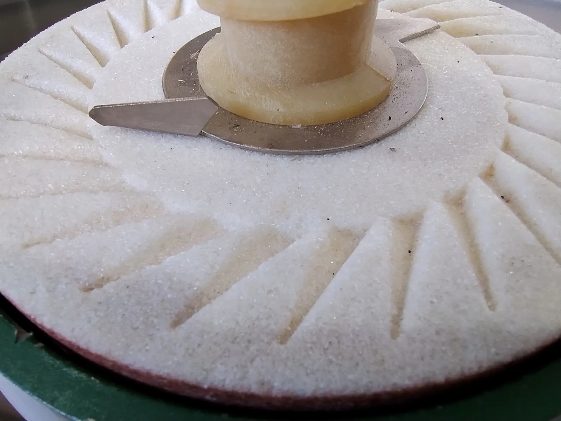 moinho-para-producao-de-pastas-de-graos-amendoim-castanhas-gergelim-castanha-de-caju